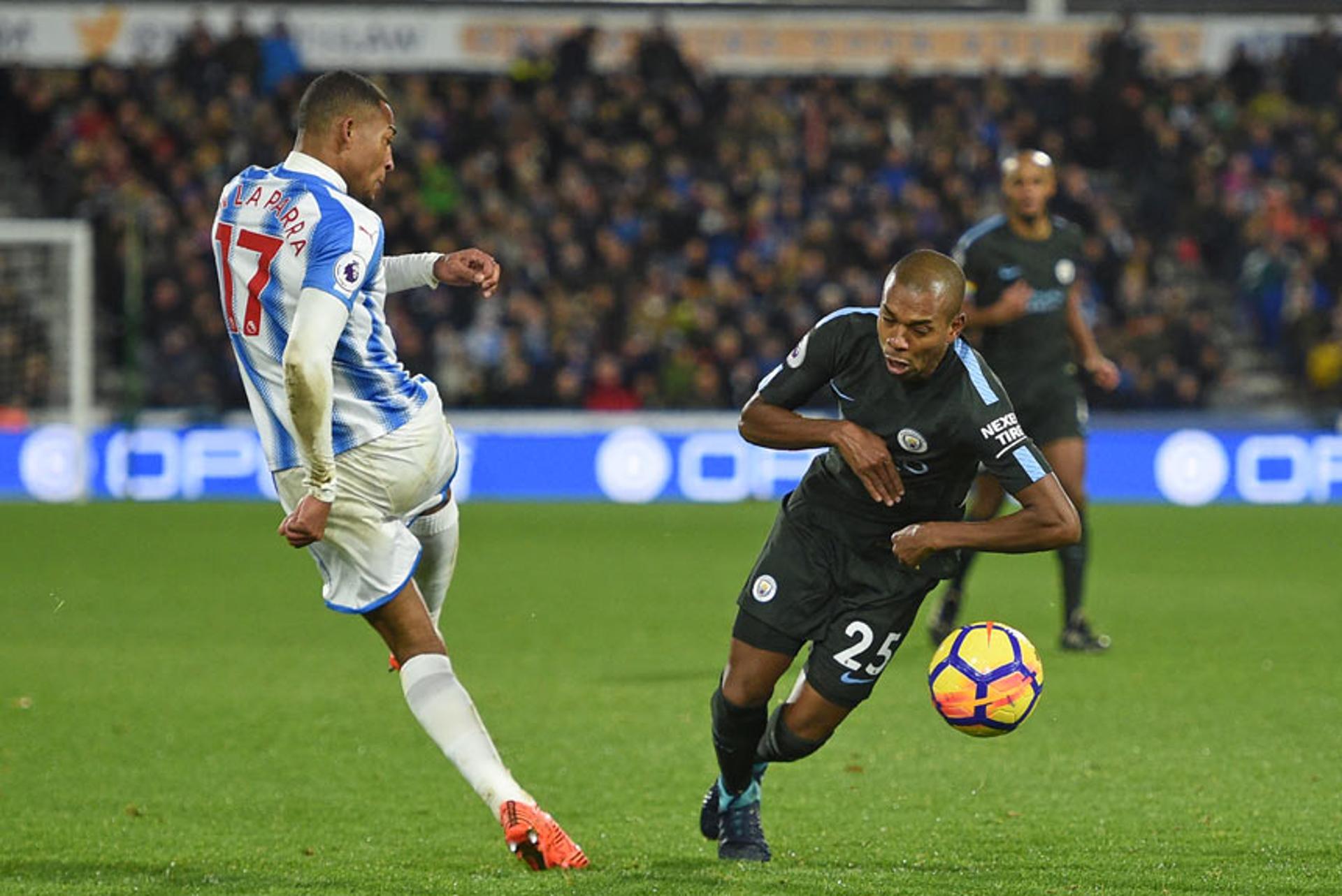 Fernandinho (Manchester City) - Titular absoluto de Pep Guardiola,Fernandinho manteve o ótimo nível de atuação. Nota 7, justificada pela ótima construção das jogadas e desarmes precisos.