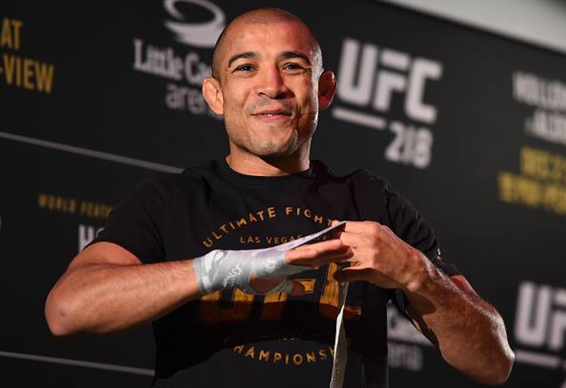 José Aldo participa de treino aberto do UFC 218