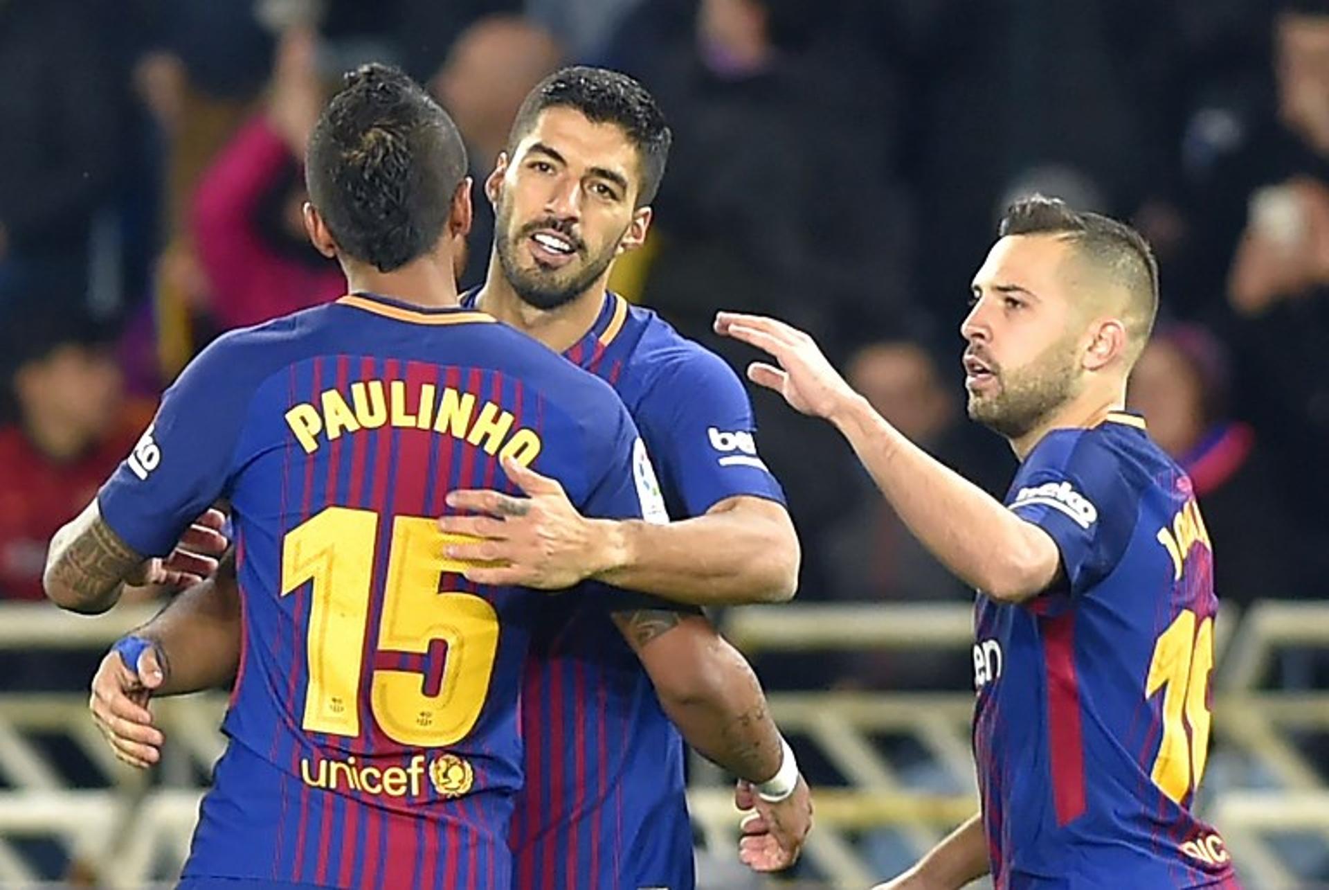 Suarez e Paulinho Barcelona