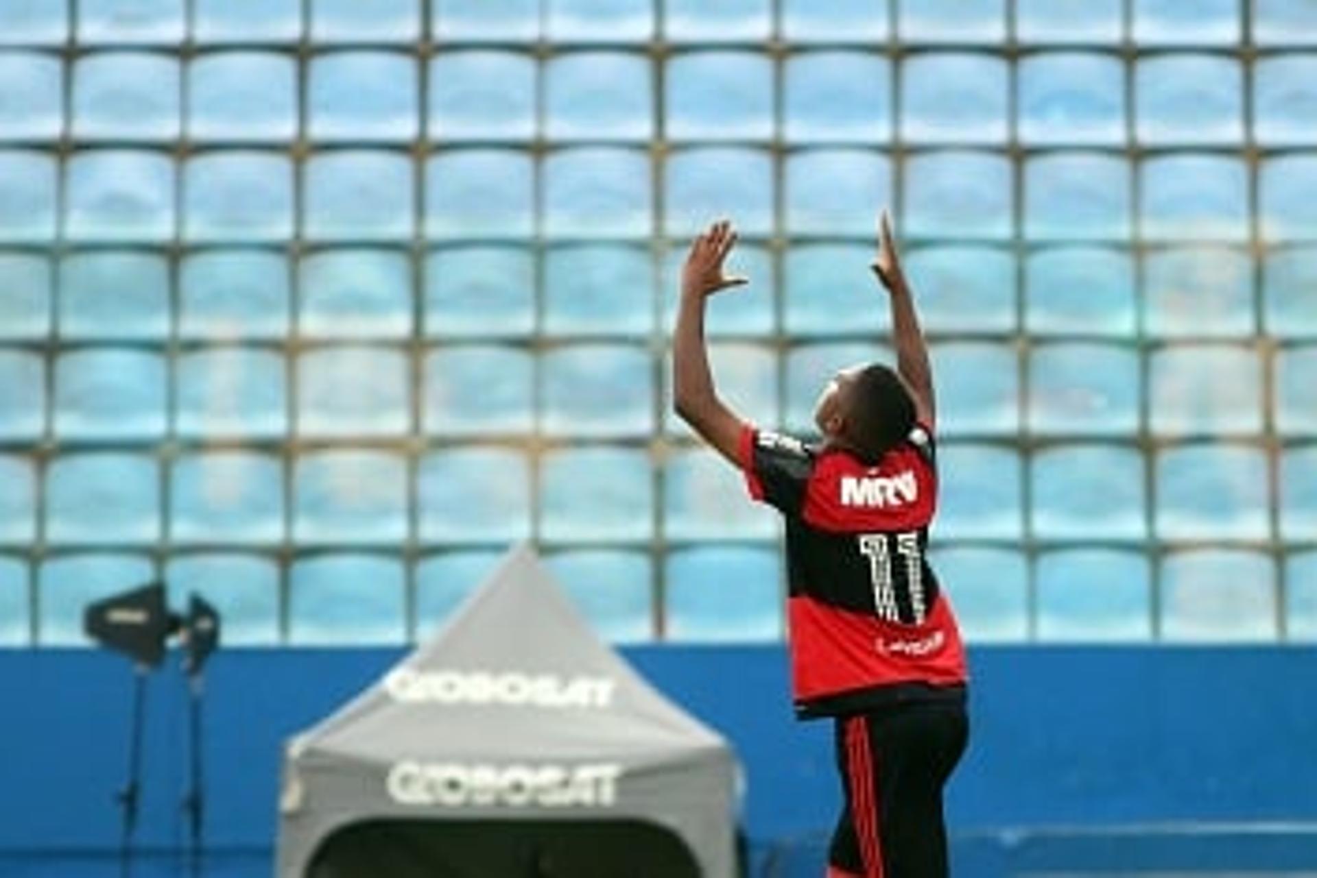 Flamengo venceu e segue vivo na Copinha