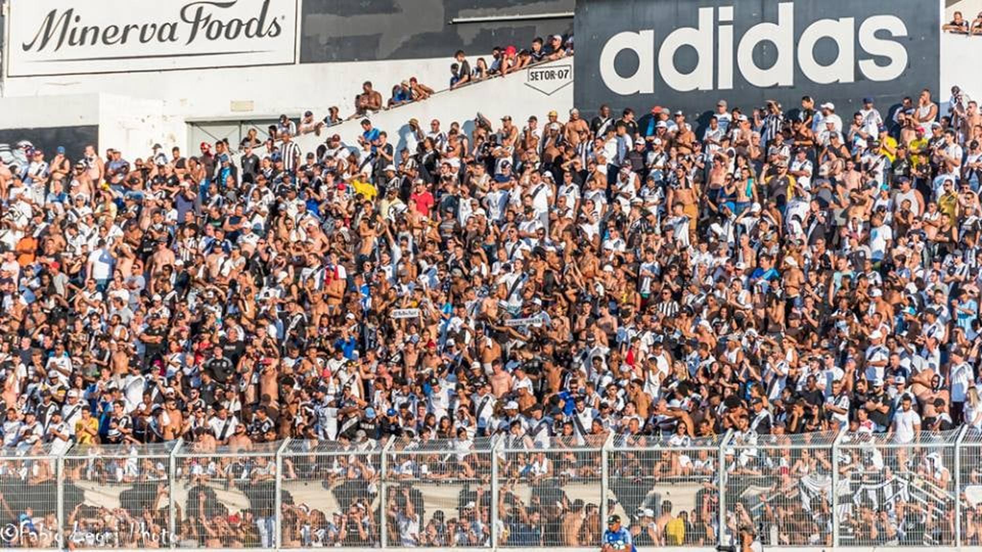 Torcida ponte