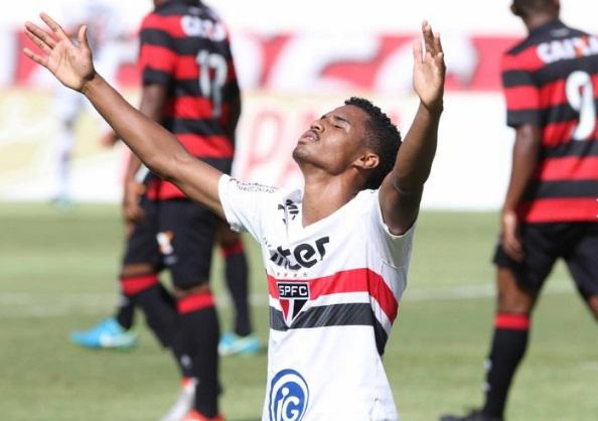 São Paulo eliminou o Vitória pela Copa São Paulo