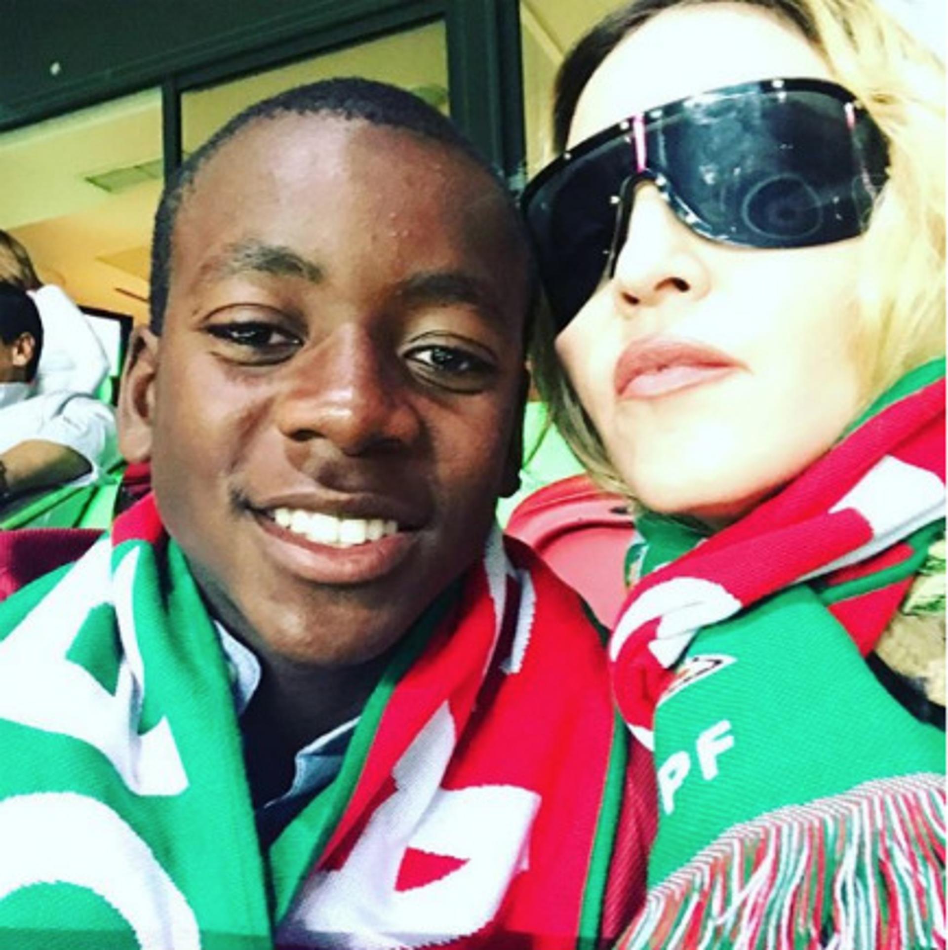 Madonna e o filho David Banda