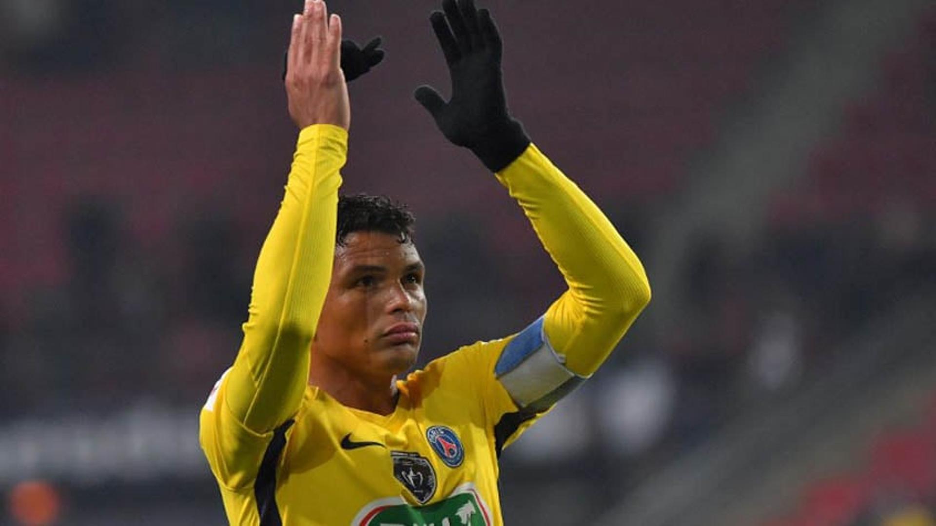 Thiago Silva (Paris Saint-Germain) - O zagueiro teve bom desempenho na vitória sobre o Sochaux, por 4 a 1, pelas oitavas da Copa da França. Atuou ao lado de Kimpembe na zaga, e não de Marquinhos, o poupado da vez no tradicional rodízio defensivo de Unai Emery.