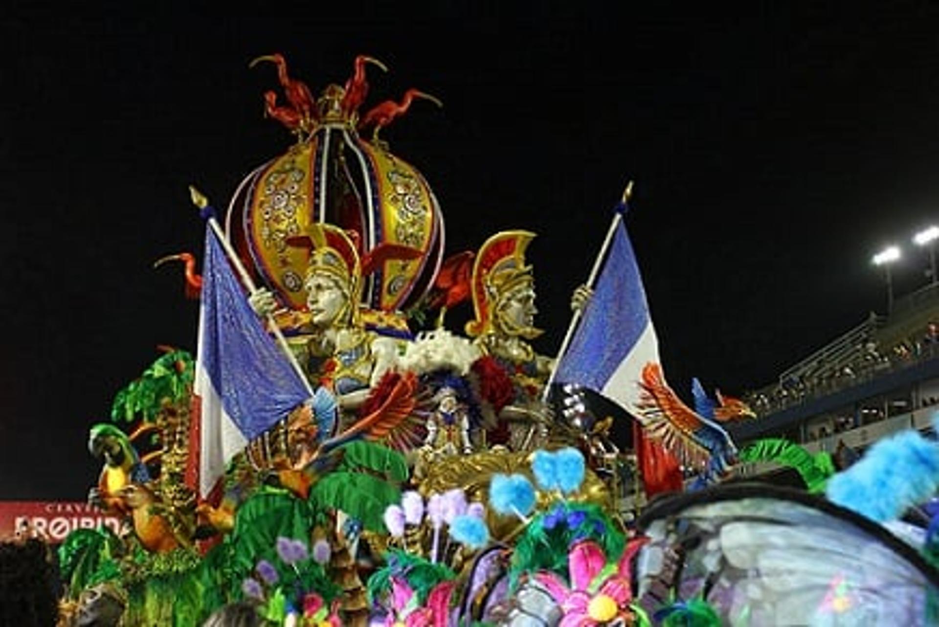 Acadêmicos do Tatuapé é bicampeã do Carnaval de SP