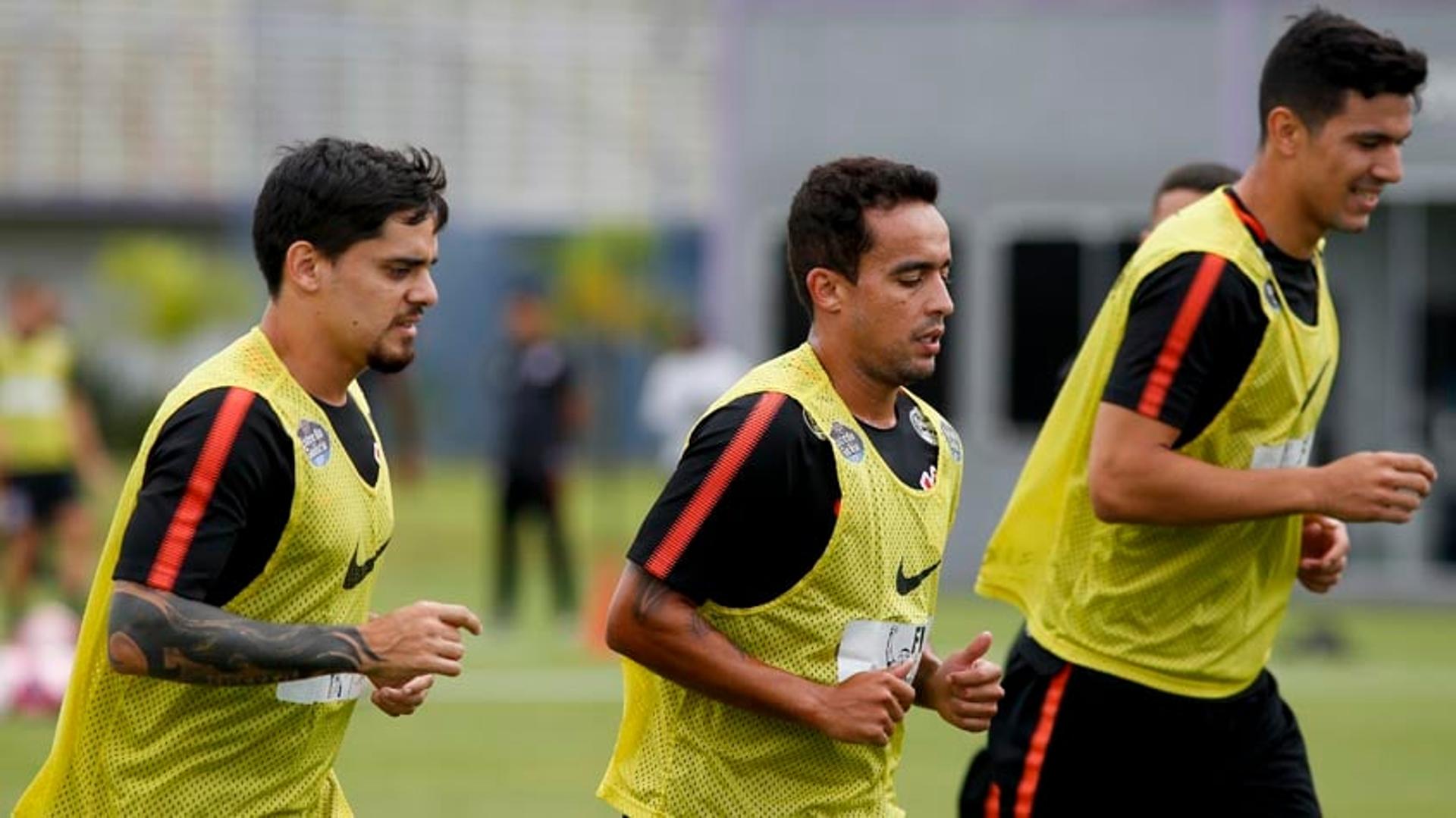 Treino Corinthians - Fagner, Jadson e Balbuena