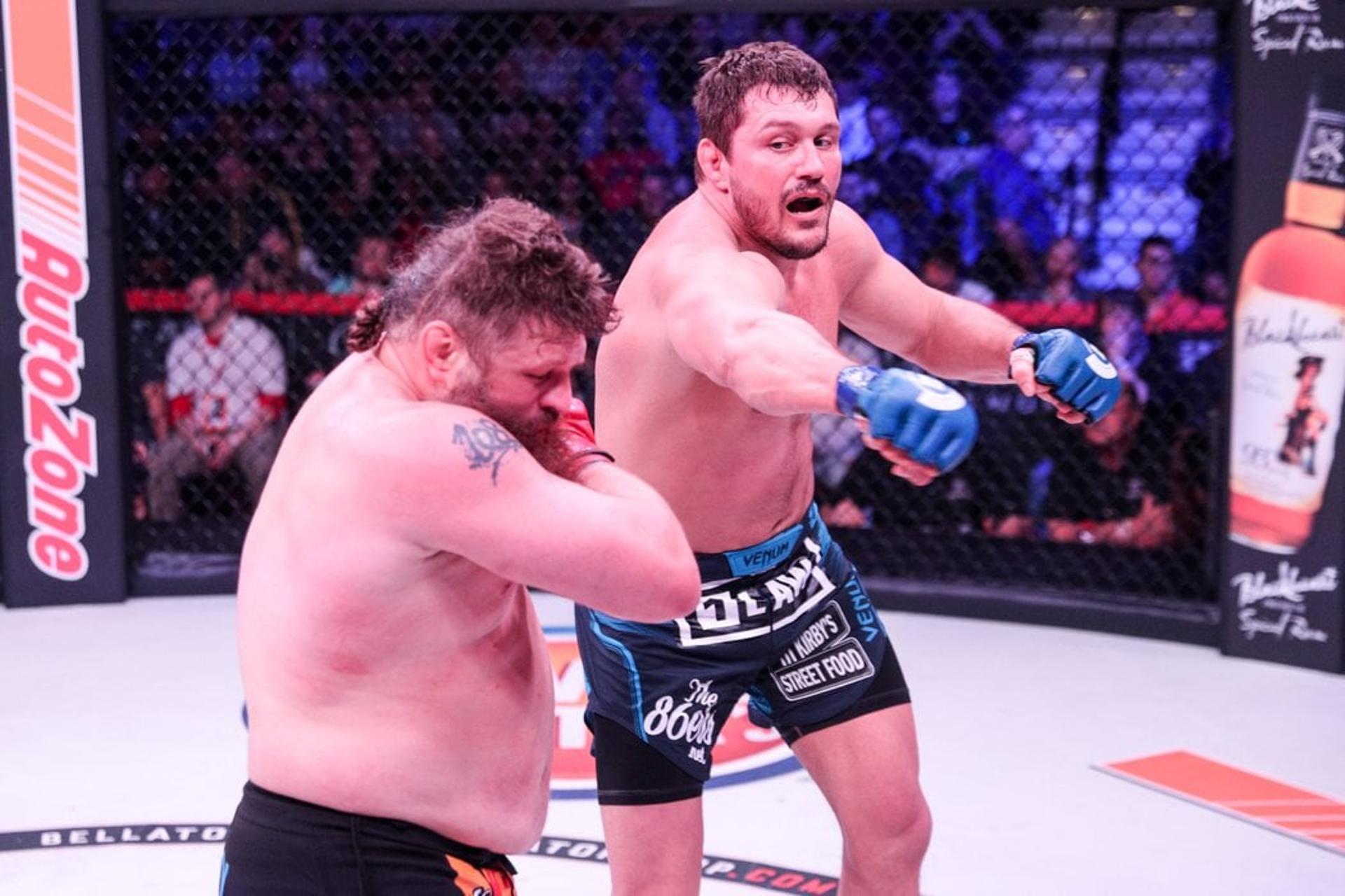 Matt Mitrione venceu Roy Nelson na decisão dos juízes