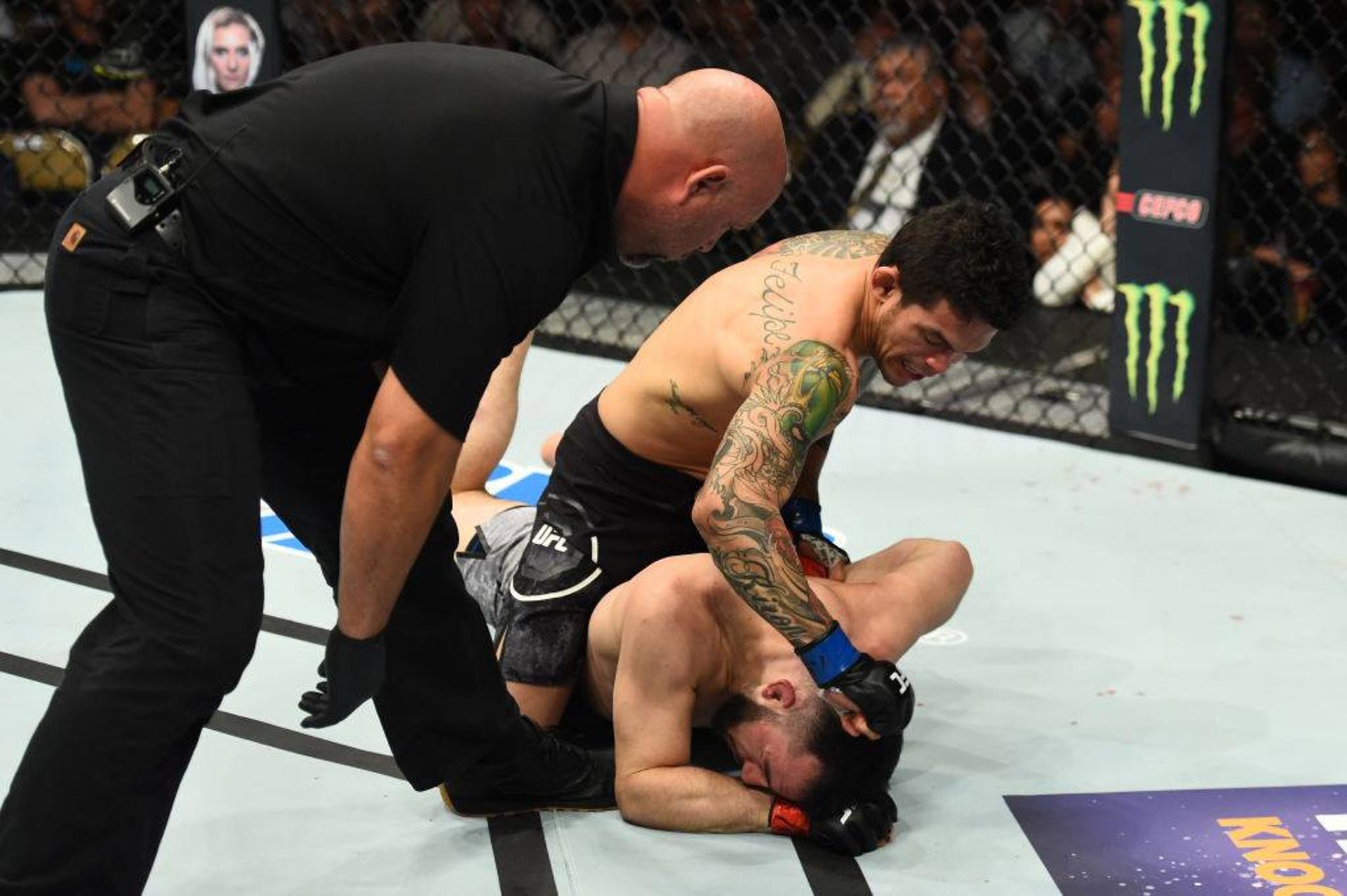 Carlos Diego Ferreira nocauteou Jared Gordon no UFC Austin