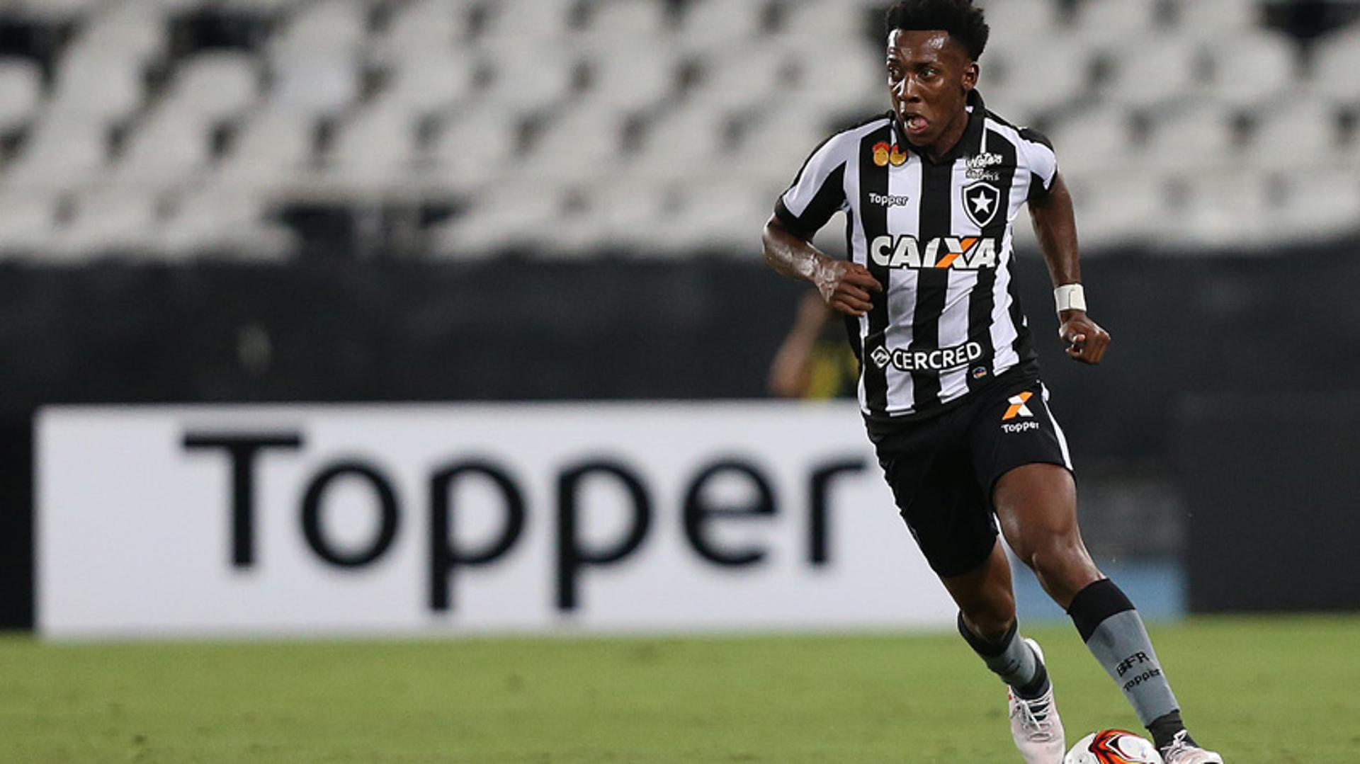 Moisés em ação pelo Botafogo