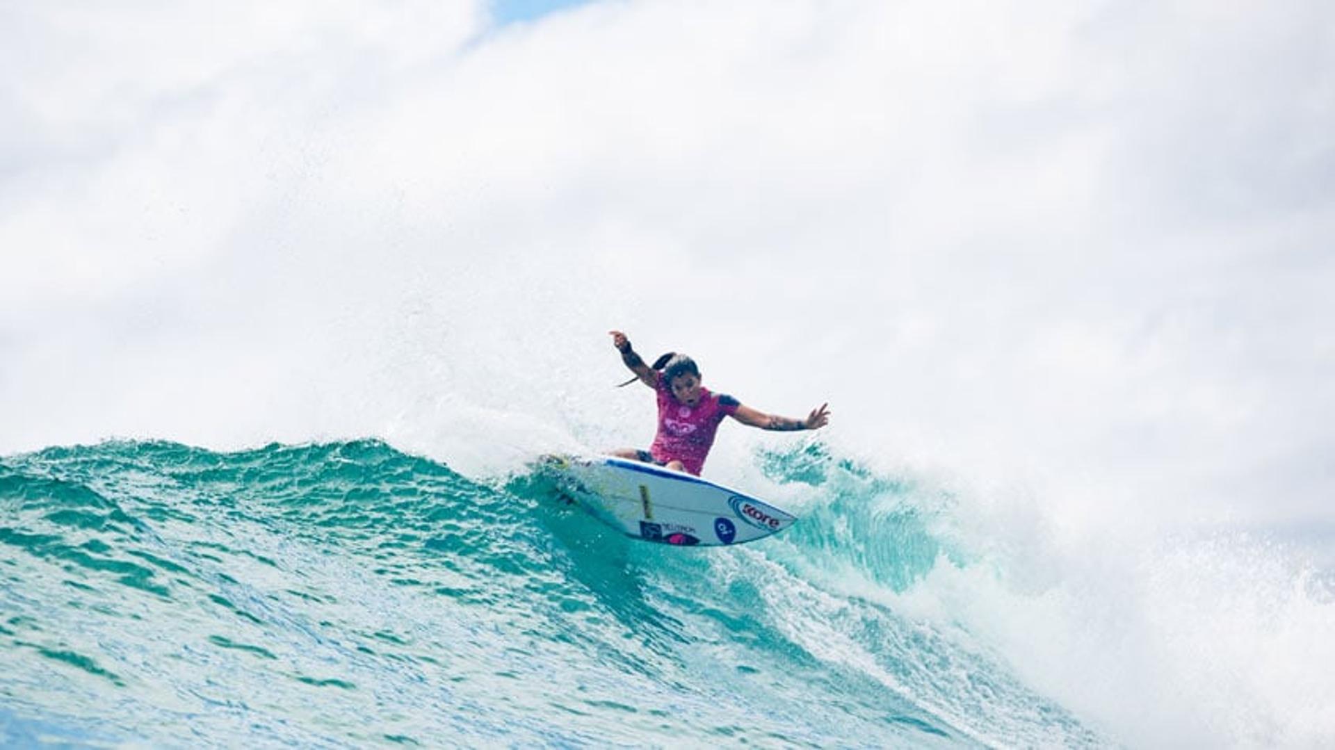 Silvana Lima fica em nono lugar na abertura do CT 2018