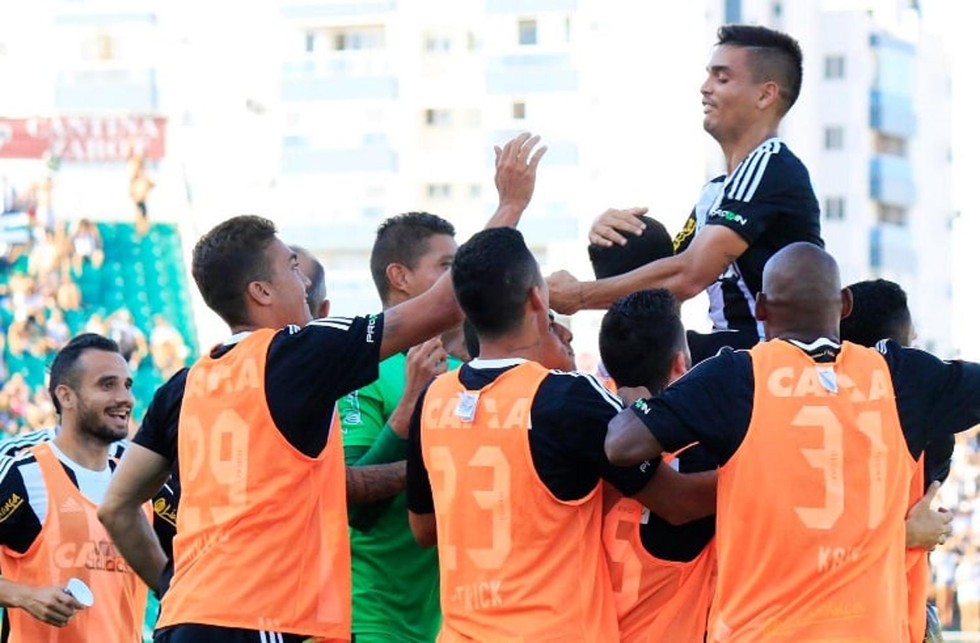 Renan Mota fala sobre bom momento do Figueirense no estadual e foca em título da competição