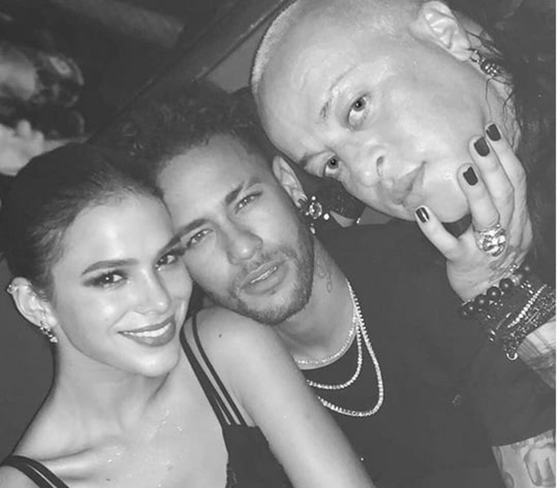 Neymar e Marquezine na festa de aniversário de Rafaella