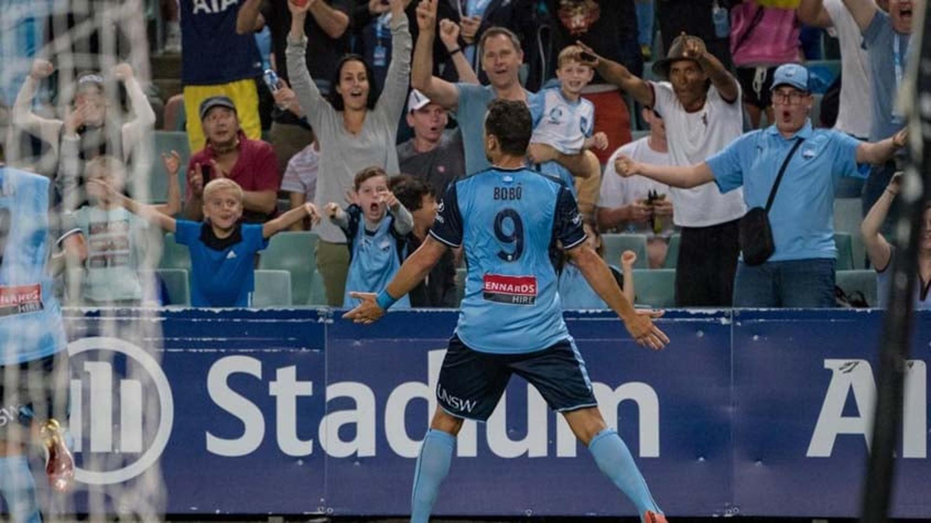 Bobô marcou um gol na vitória do Sydney FC