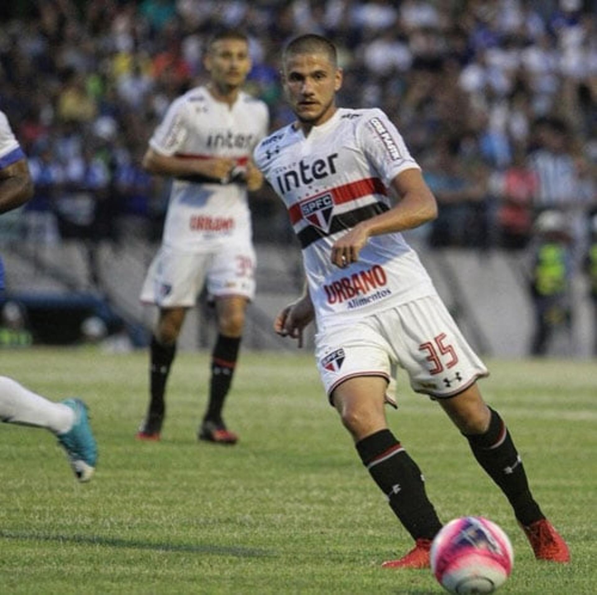 O volante Paulo Henrique é outro que está na mira do São Bento