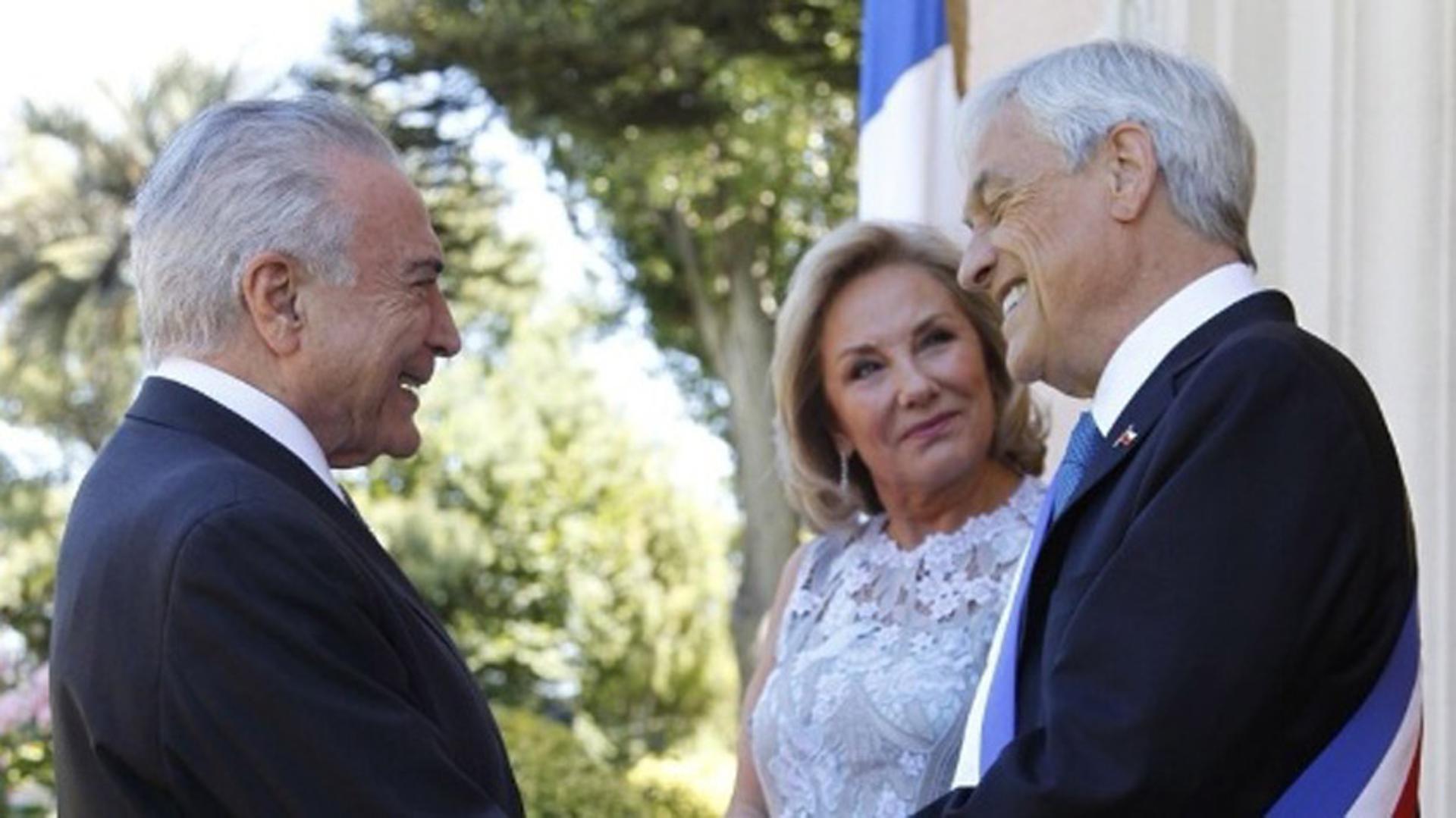 Michel Temer ao lado de Sebastian Piñera, presidente do Chile