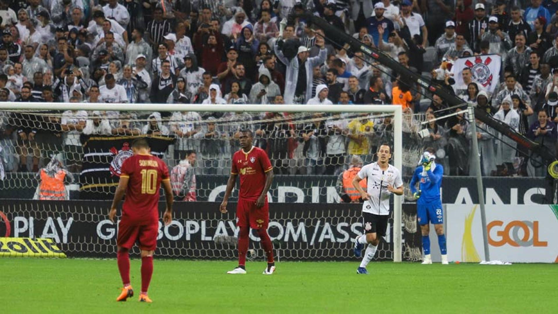 Corinthians 2x1 Fluminense