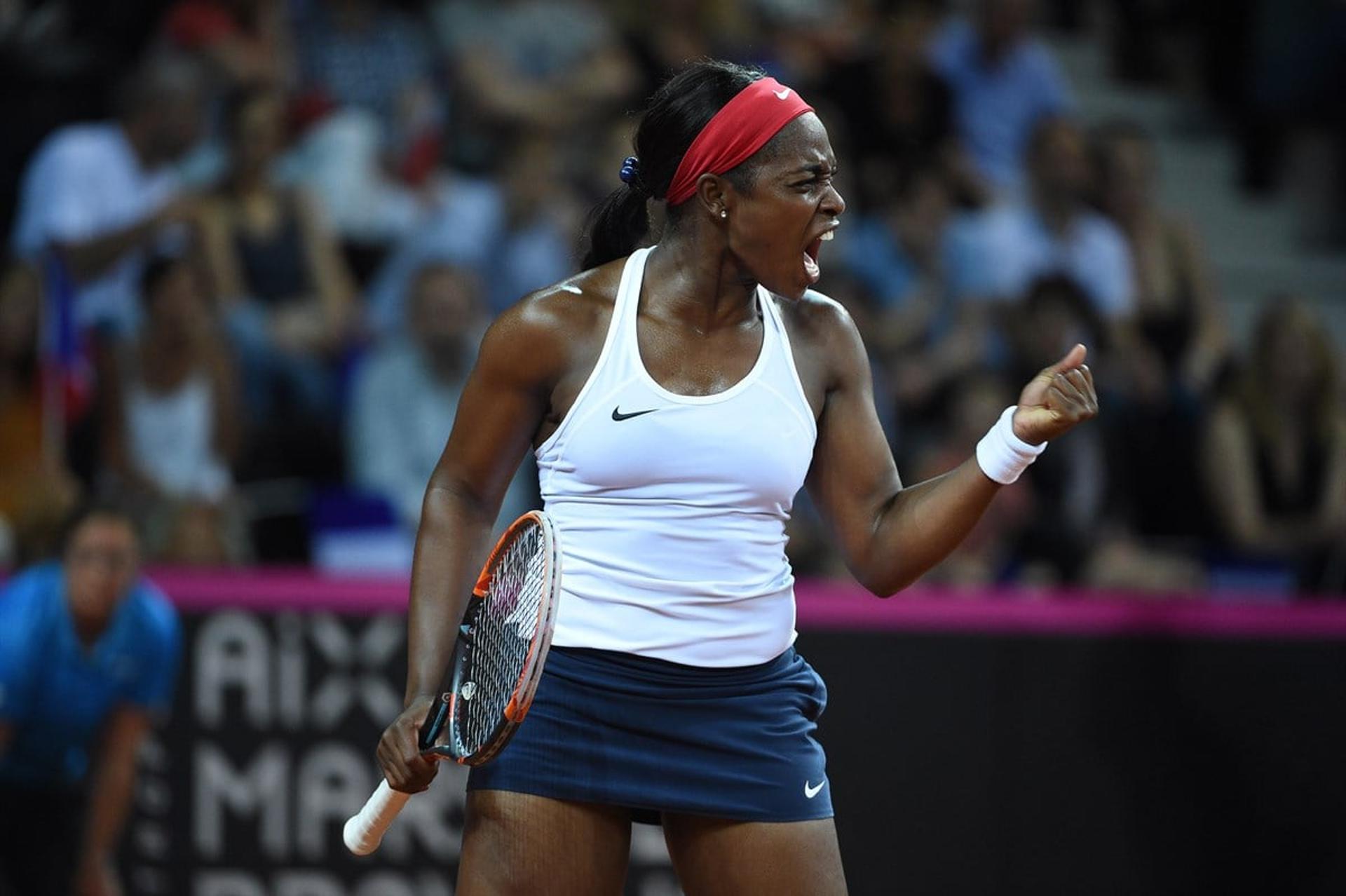 Sloane Stephens bate Pauline Parmentier na semifinal da Fed Cup