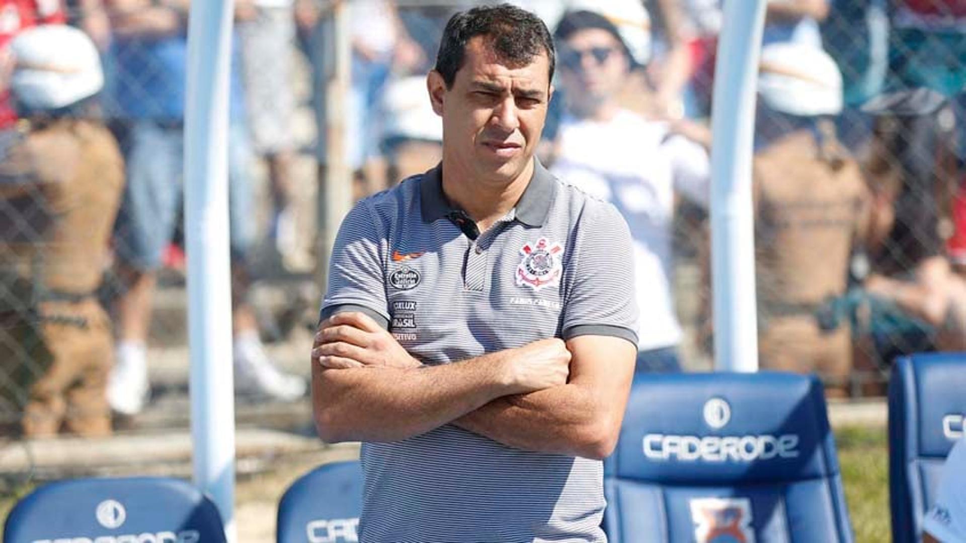 Técnico Fábio Carille na Vila Capanema