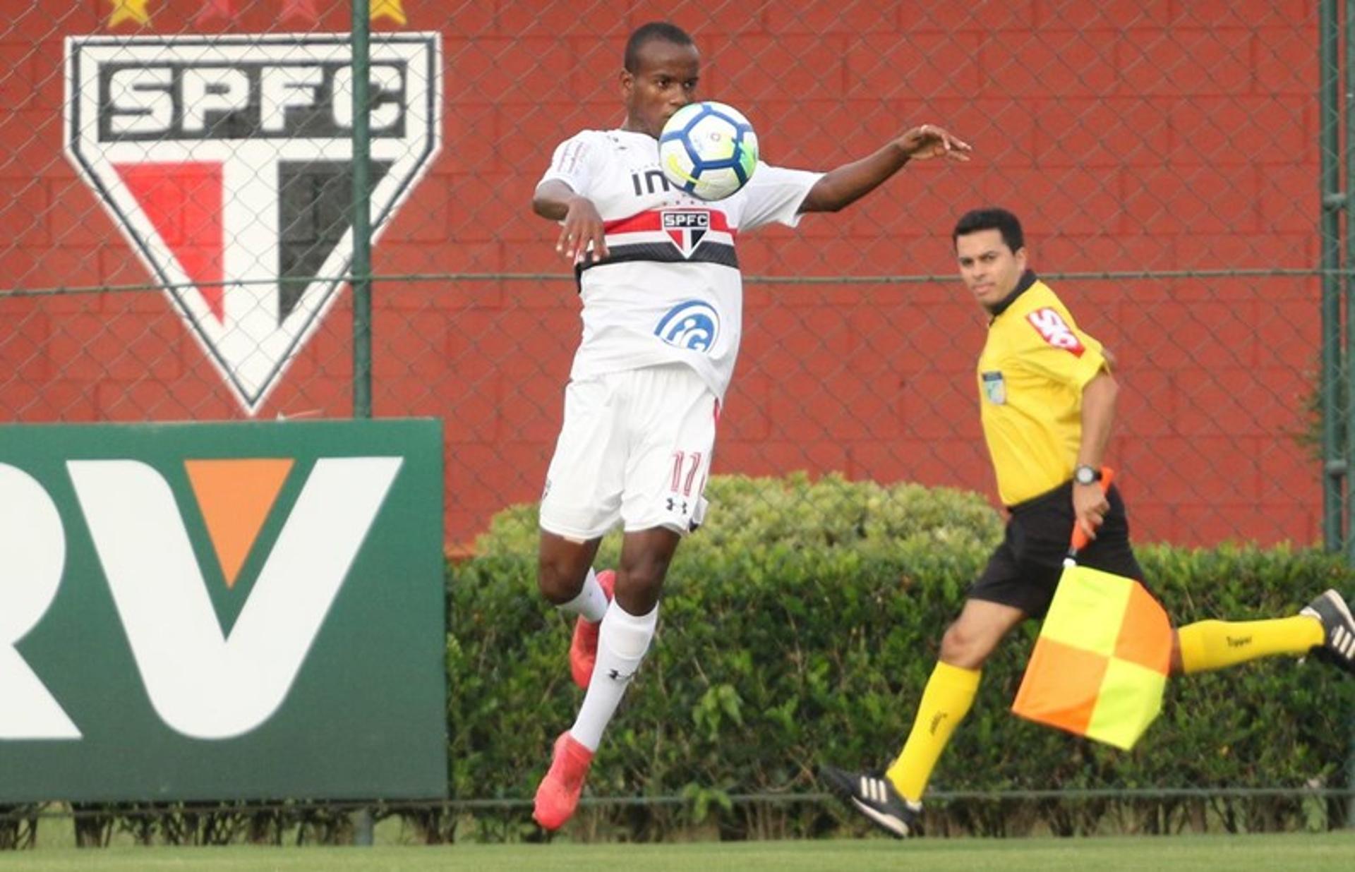 Meia-atacante Helinho, de 18 anos, foi decisivo na classificação do time na Copa do Brasil sub-20