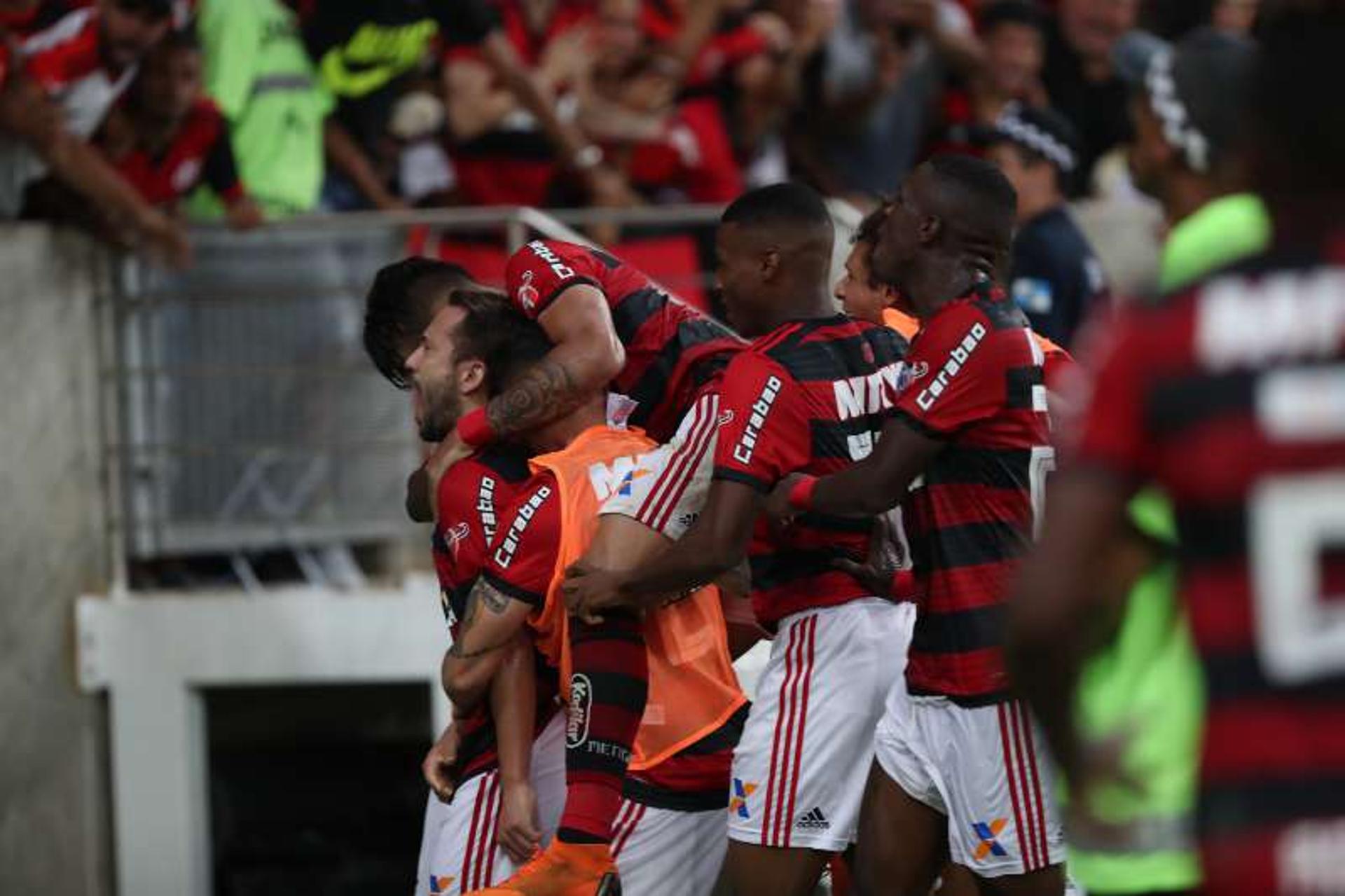 Após quatro rodadas do Brasileirão, com dois jogos como mandante para cada um, o Flamengo tem a melhor média de público da competição, com mais de 51 mil pagantes por partida. Confira os dez melhores no quesito na largada da competição...