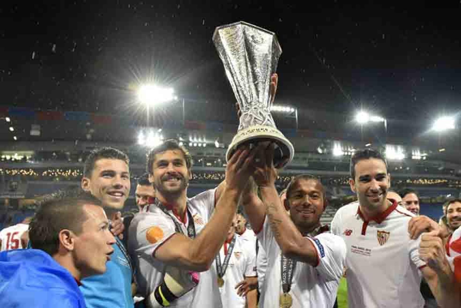 A Espanha é o país mais vitorioso da Liga Europa com dez títulos. Metade deles, cinco, foram ganhos pelo Sevilla