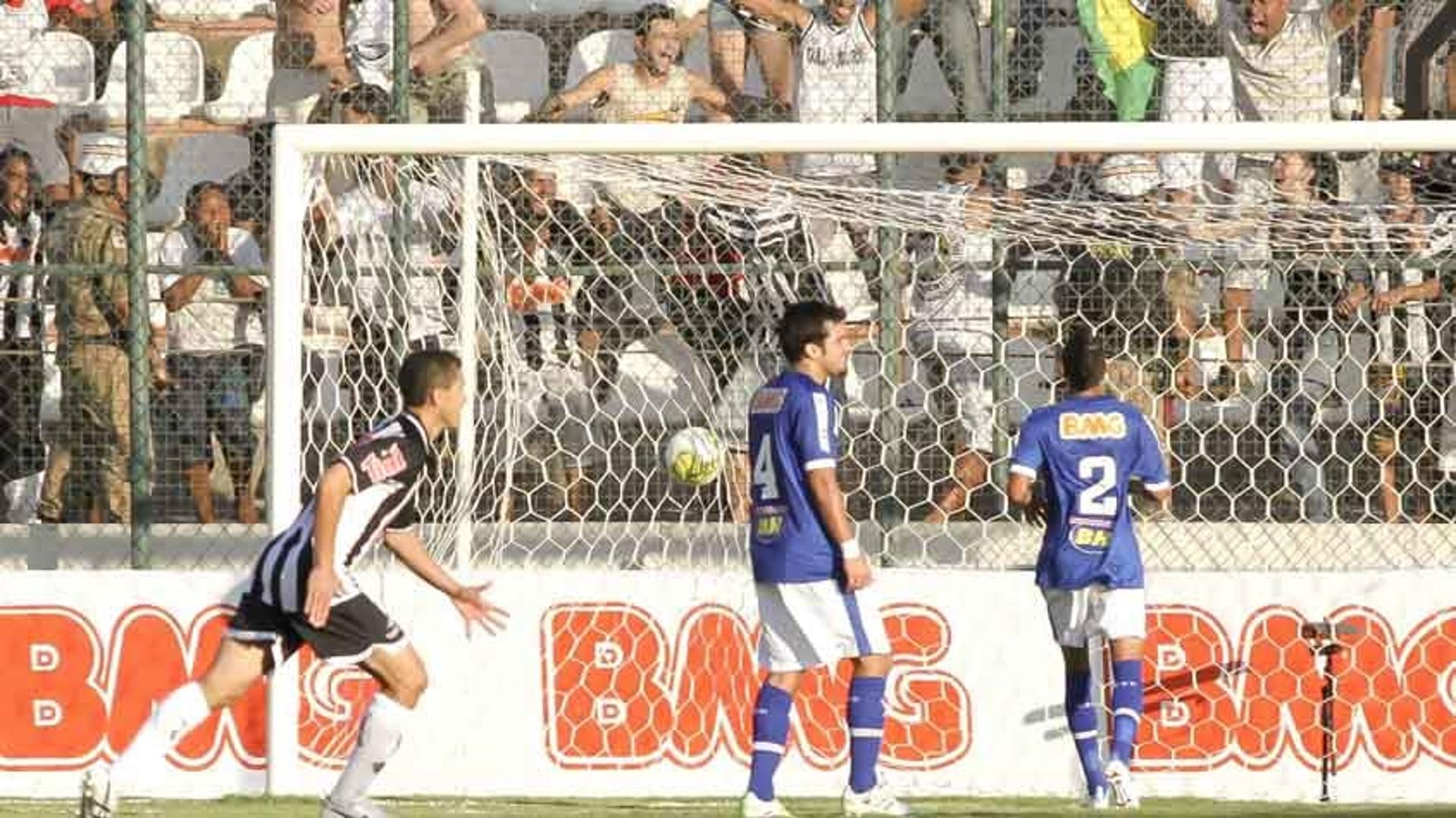 Atlético-MG 2x1 Cruzeiro - 08/05/2011 - (Arena do Jacaré/Sete Lagoas) - Final do Campeonato Mineiro 2011 - Jogo de ida