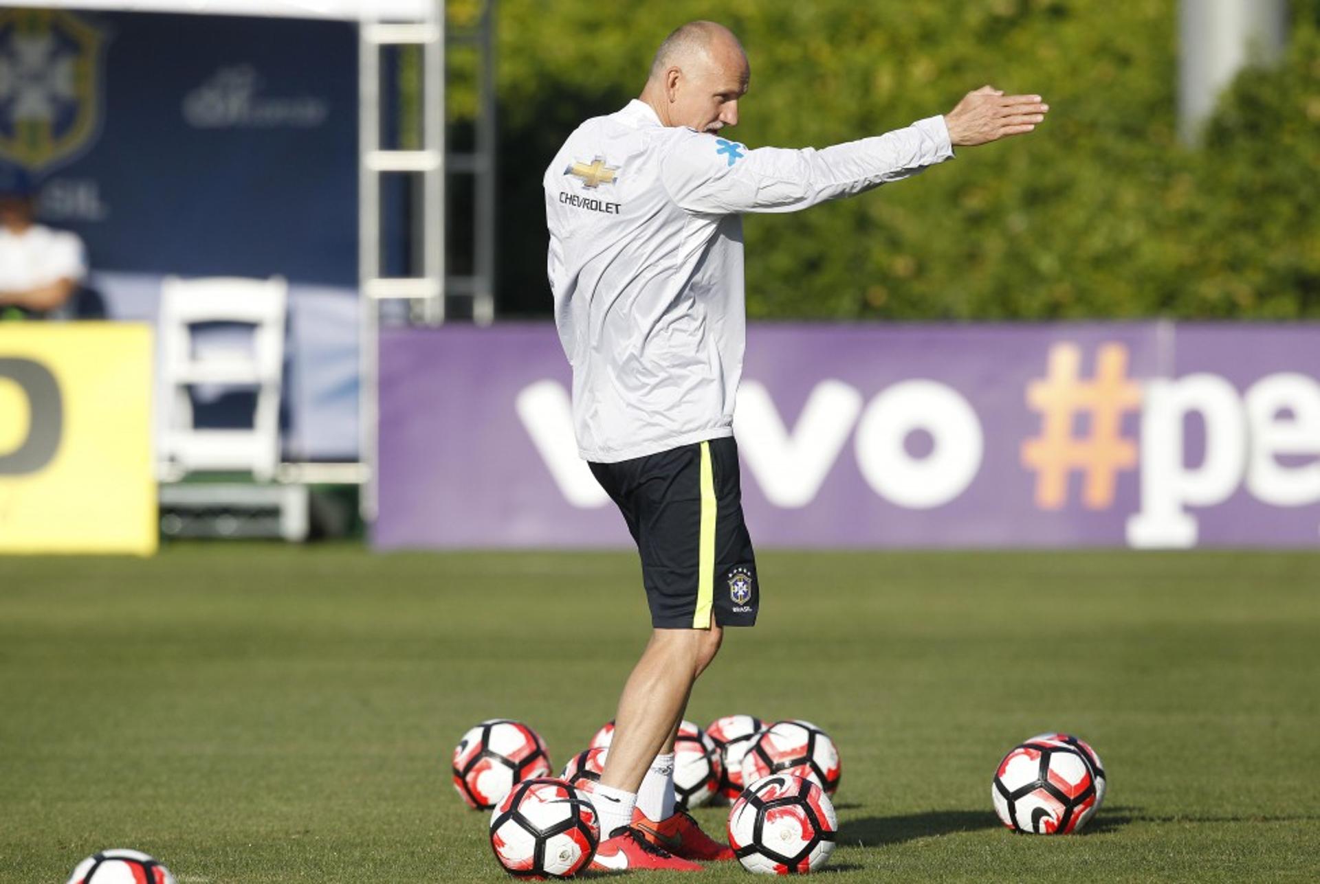 Taffarel - O camisa 1 do tetra atualmente acumula as funções de preparador de goleiros da Seleção Brasileira, além do mesmo cargo no clube turco Galatasaray<br>