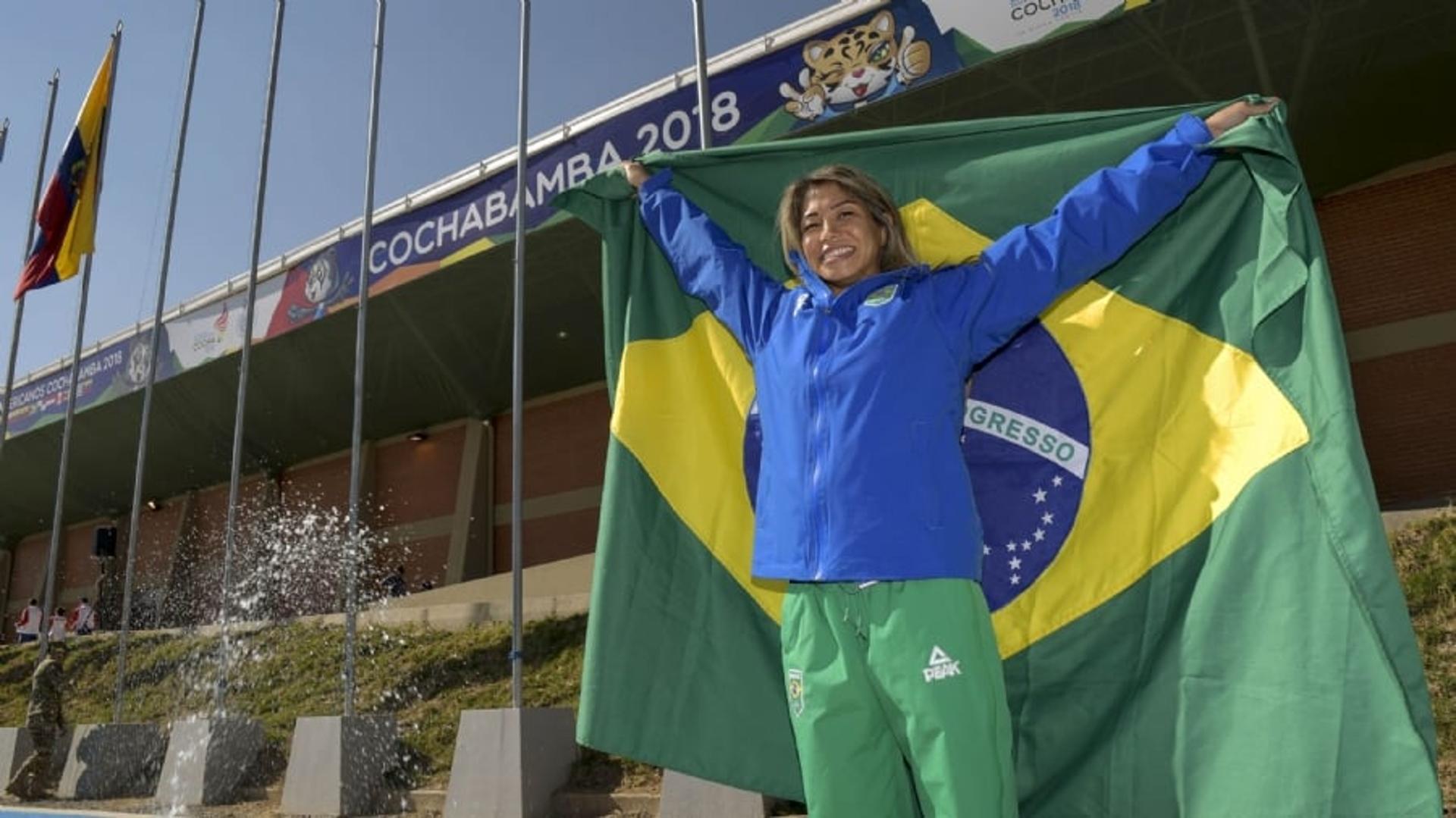 Valéria Kumizaki será a porta-bandeira do Time Brasil (Foto: Washington Alves/Exemplus/COB)