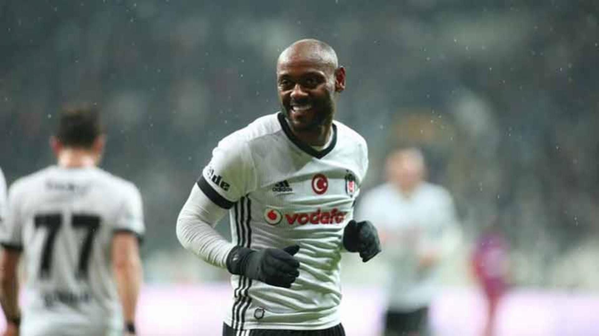 Vagner Love pelo Besiktas em 2018