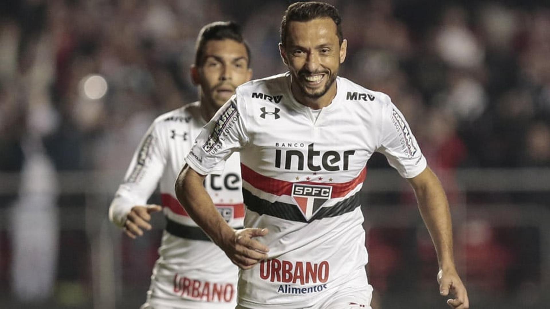 'Dono do time', Nenê voltou a ser fundamental em mais um triunfo do São Paulo, que segue invicto no Brasileirão. Além de ter marcado o de empate contra o Botafogo, liderou as ações ofensivas para a virada. Outro destaque foi o ótimo Éverton (notas por Yago Rudá)