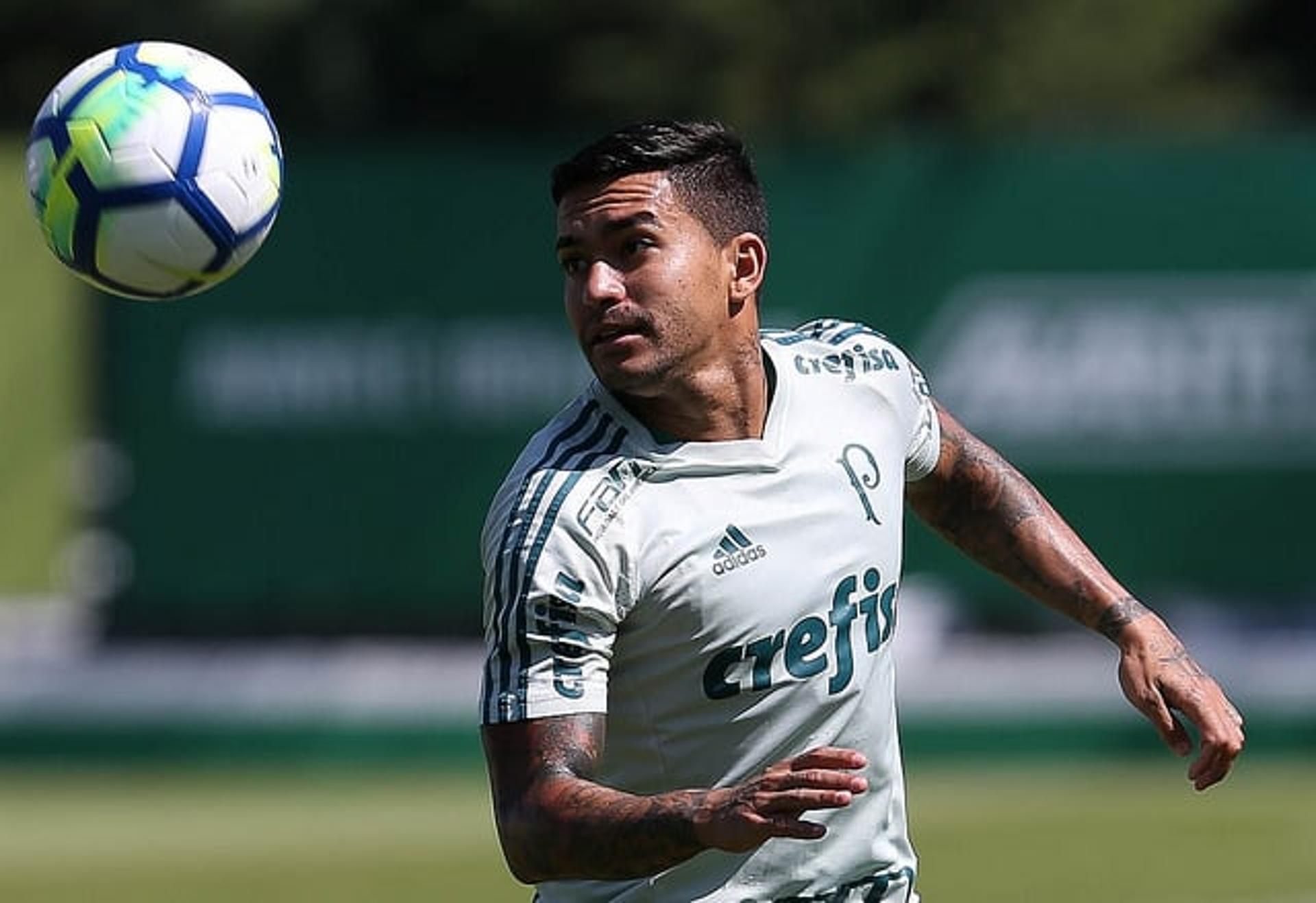 Dudu durante treino do Palmeiras