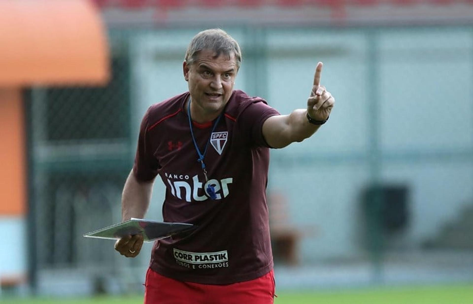 Treinador perdeu sua invencibilidade de onze jogos no Tricolor no último fim de semana, no Choque-Rei