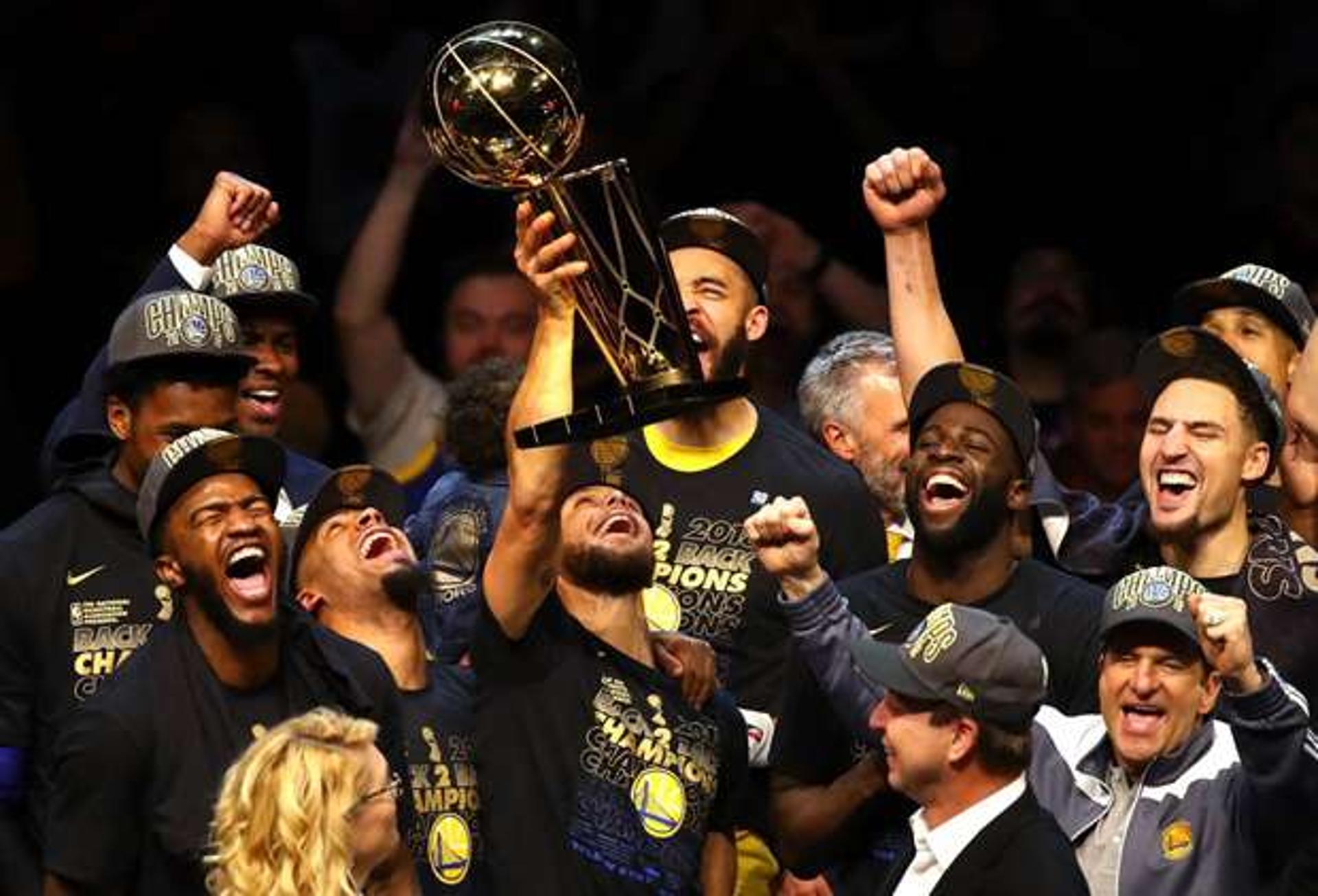 Warriors campeão