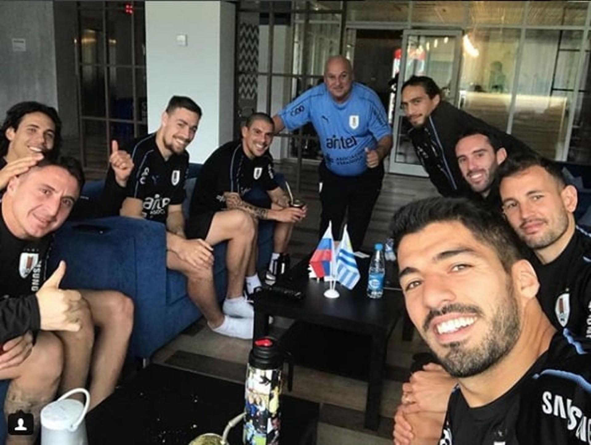 Luis Suárez é um dos jogadores que mais posta imagens da concentração