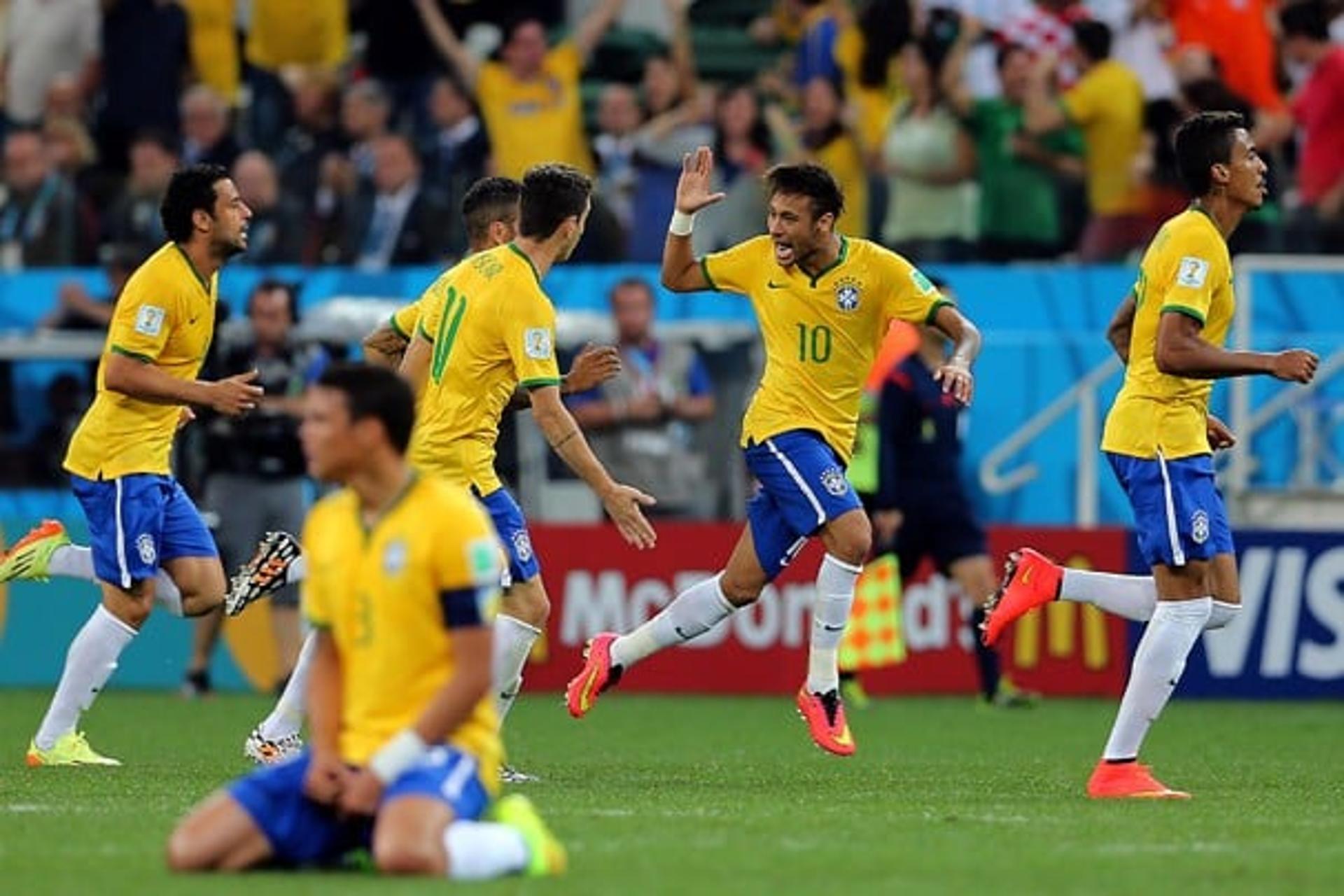 A Seleção Brasileira estreia na Copa do Mundo no próximo domingo, contra a Suíça, às 15 horas. Ao todo foram 20 participações no torneio, com 15 vitórias na partida de abertura do Mundial, dois empates e três derrotas. Confira a seguir os confrontos e resultados desses jogos