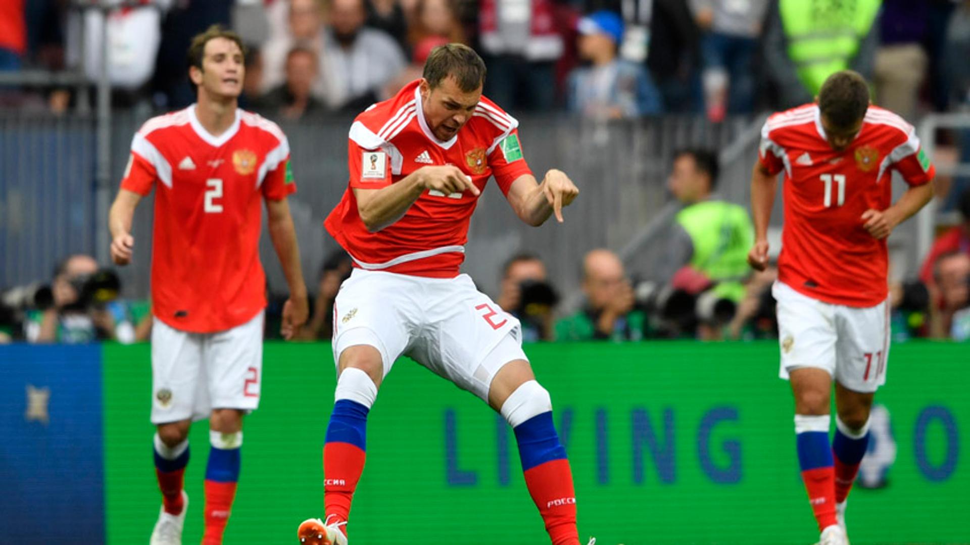 Olha a vibração de Artem Dzyuba no terceiro gol dos russos