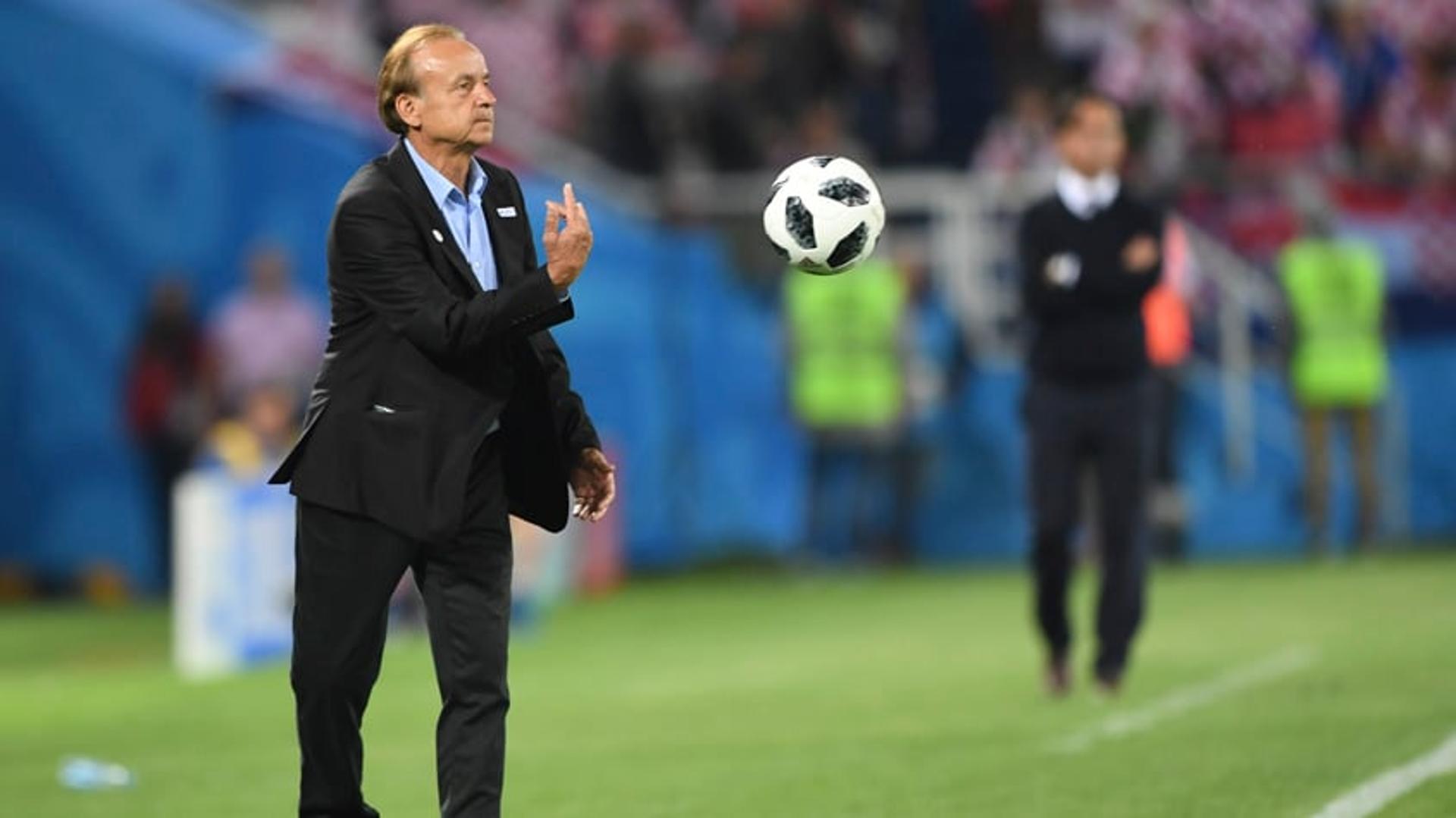 Gernot Rohr, técnico da Nigéria, sabe que tem muito a melhorar