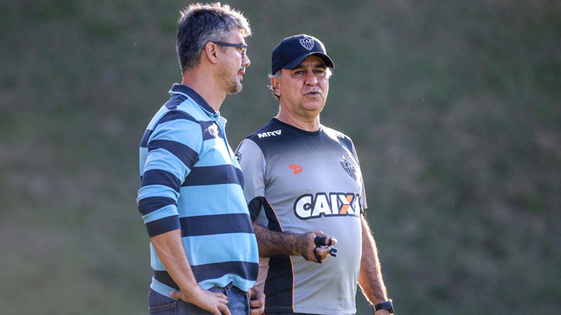 Marcelo Oliveira como treinador do Atlético-MG ao lado do Andre Figueredo