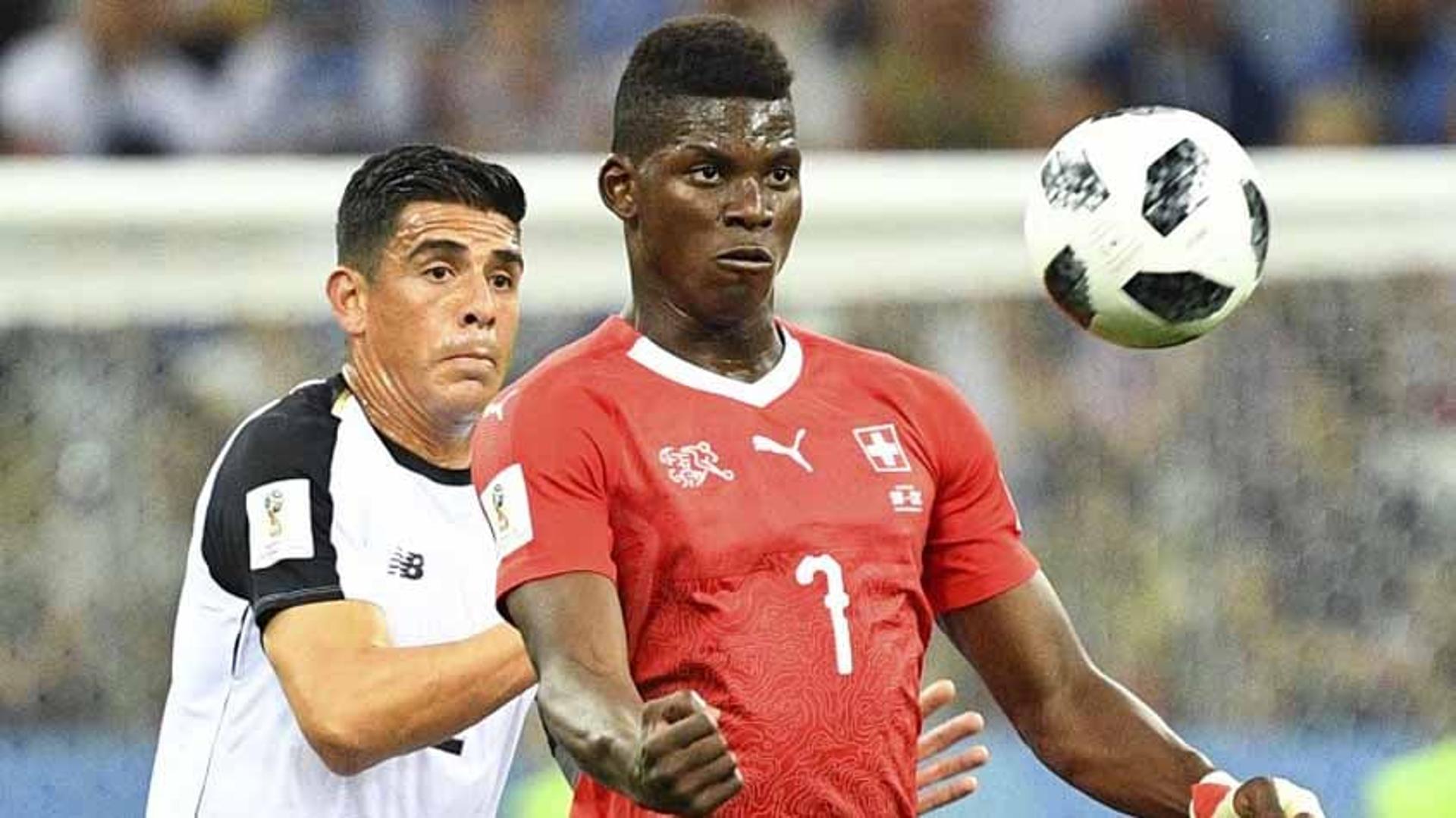 Embolo contra a Costa Rica