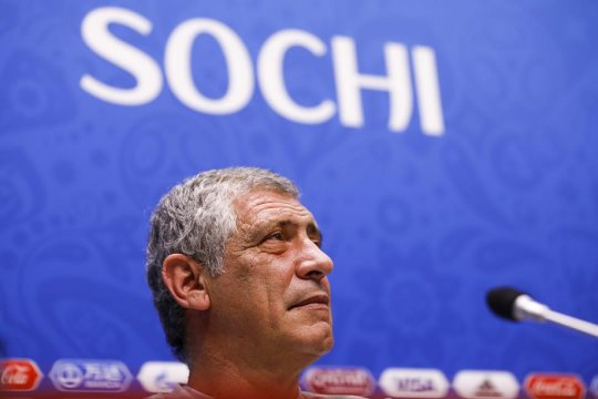 Fernando Santos imaginou que não voltariam a questioná-lo sobre o time depender de Cristiano Ronaldo