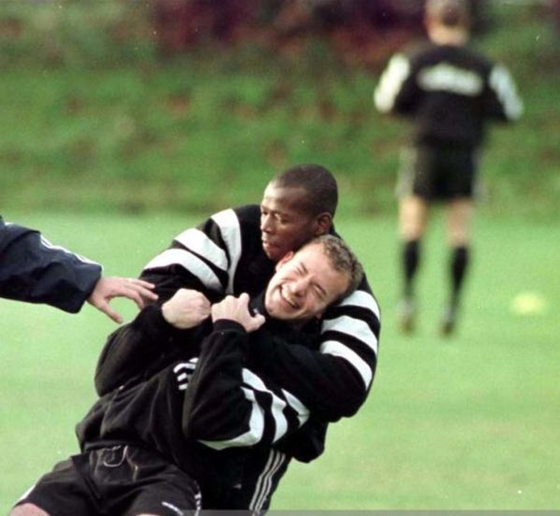 Asprilla e Shearer - Newcastle