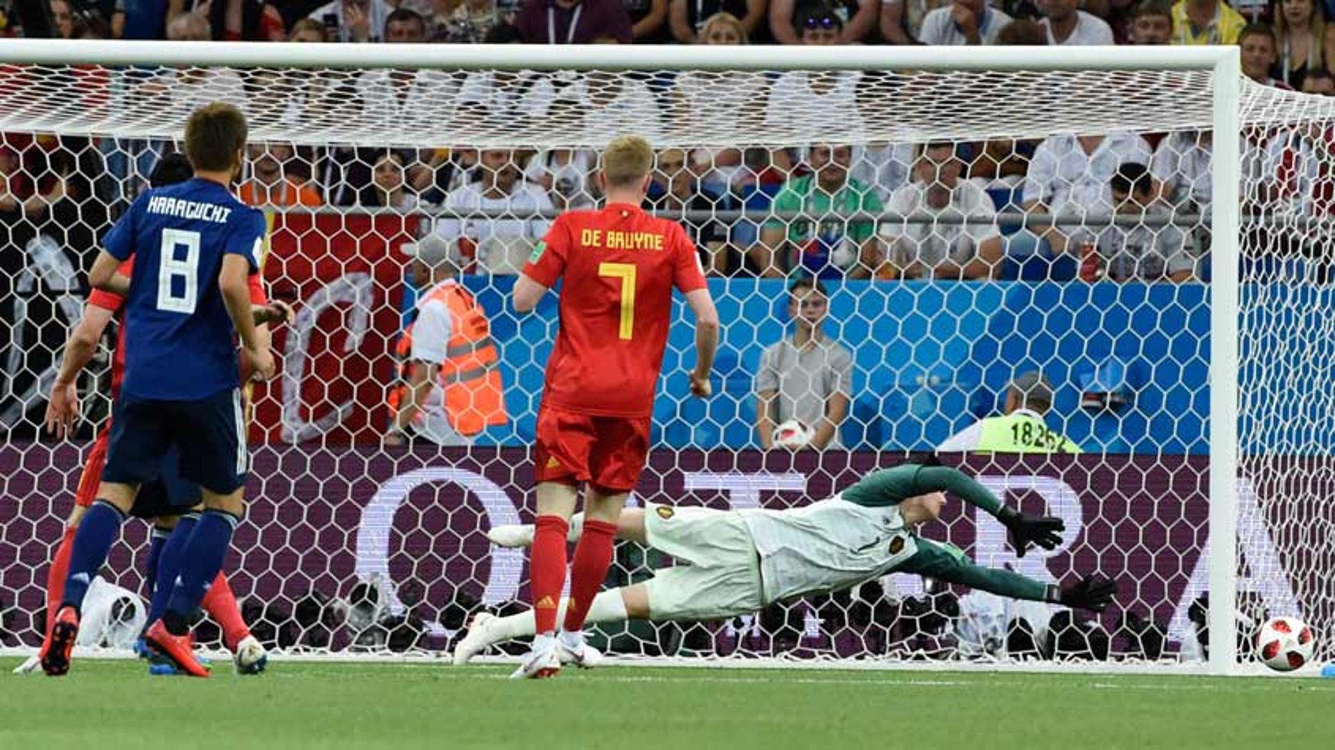 Faltando poucas horas para a bola rolar pelas quartas de final da Copa do Mundo, o LANCE! listou os 20 clubes com mais jogadores envolvidos nesta fase da competição. E quem lidera é o atual campeão inglês, Manchester City, com dez. Veja a seguir o clube desses atletas e qual seleção defendem.