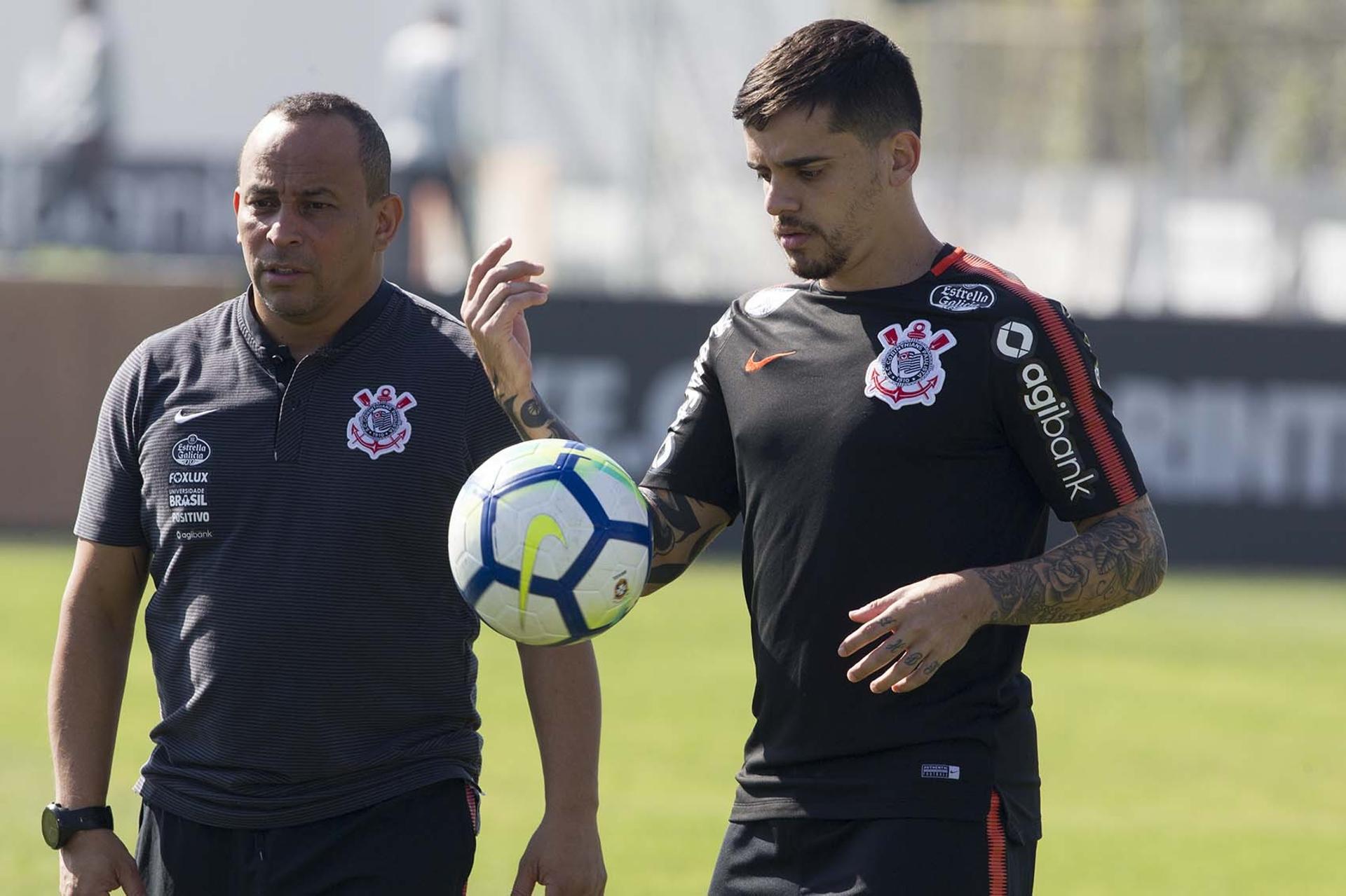 Treino Corinthians Fágner