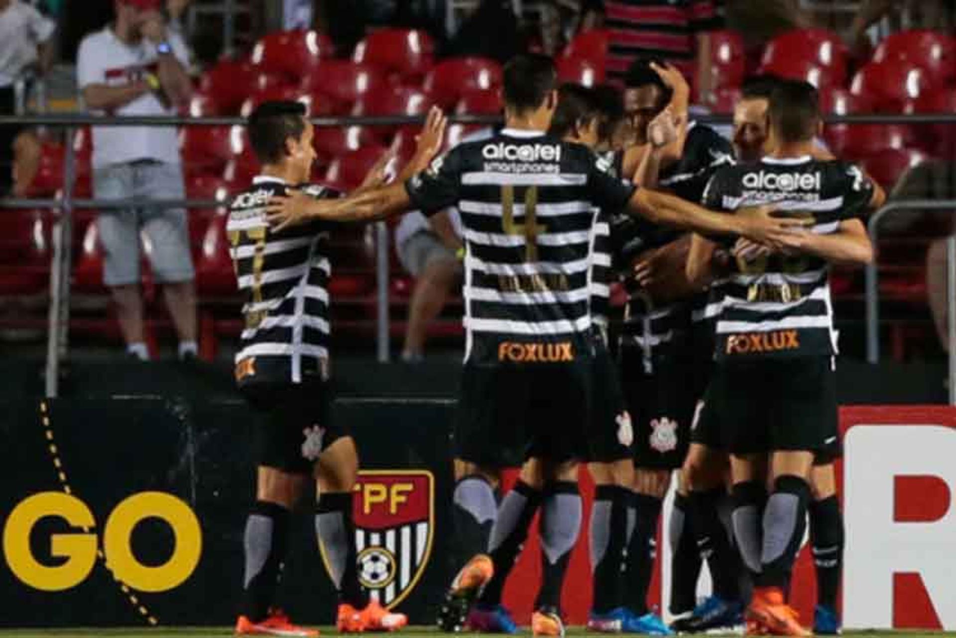 16/04/2017: Campeonato Paulista (mata-mata) - São Paulo 0 x 2 Corinthians