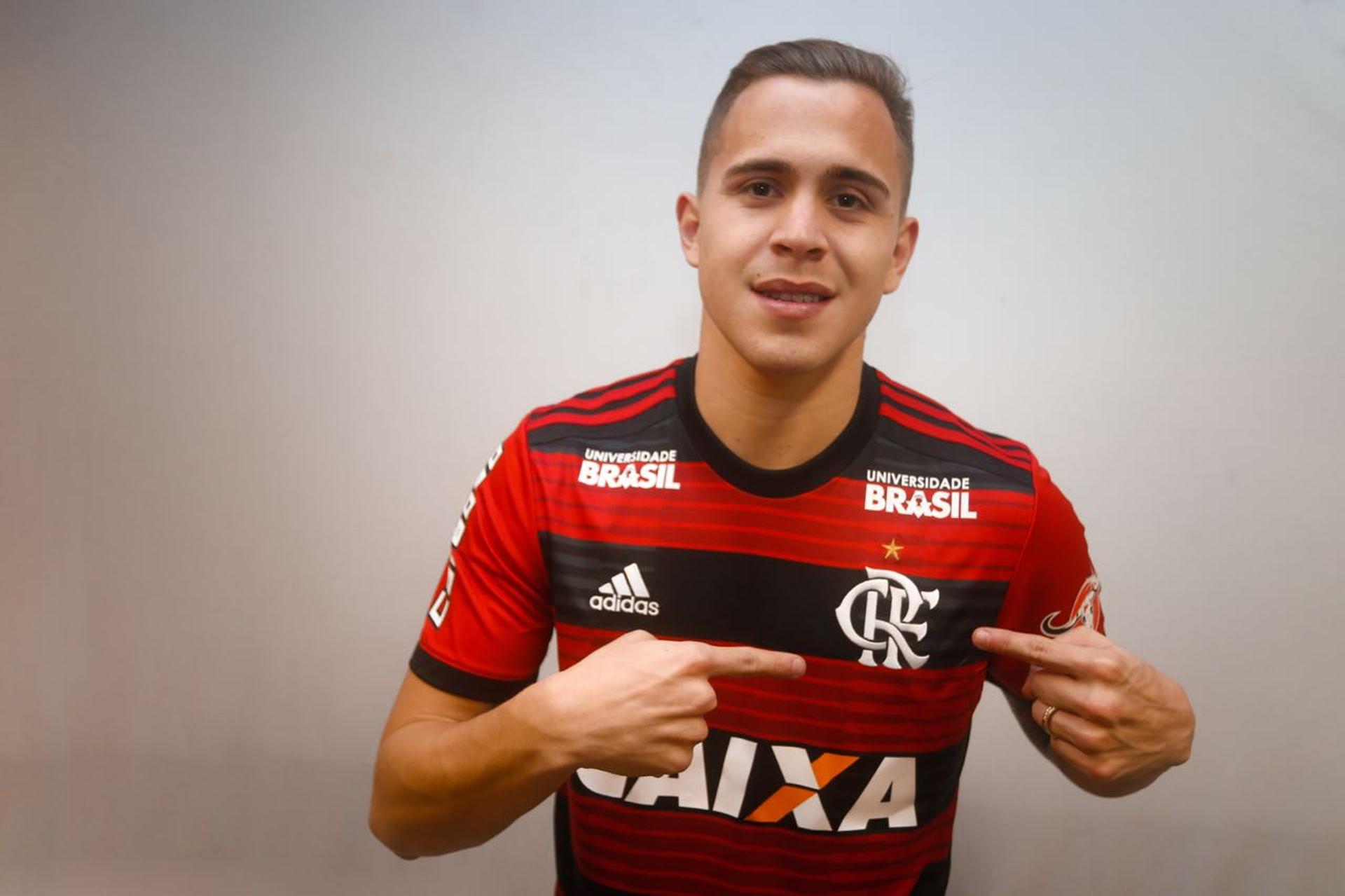 Flamengo precisa regularizar Piris da Motta a tempo de inscrevê-lo na Copa Libertadores: prazo é nesta sexta-feira