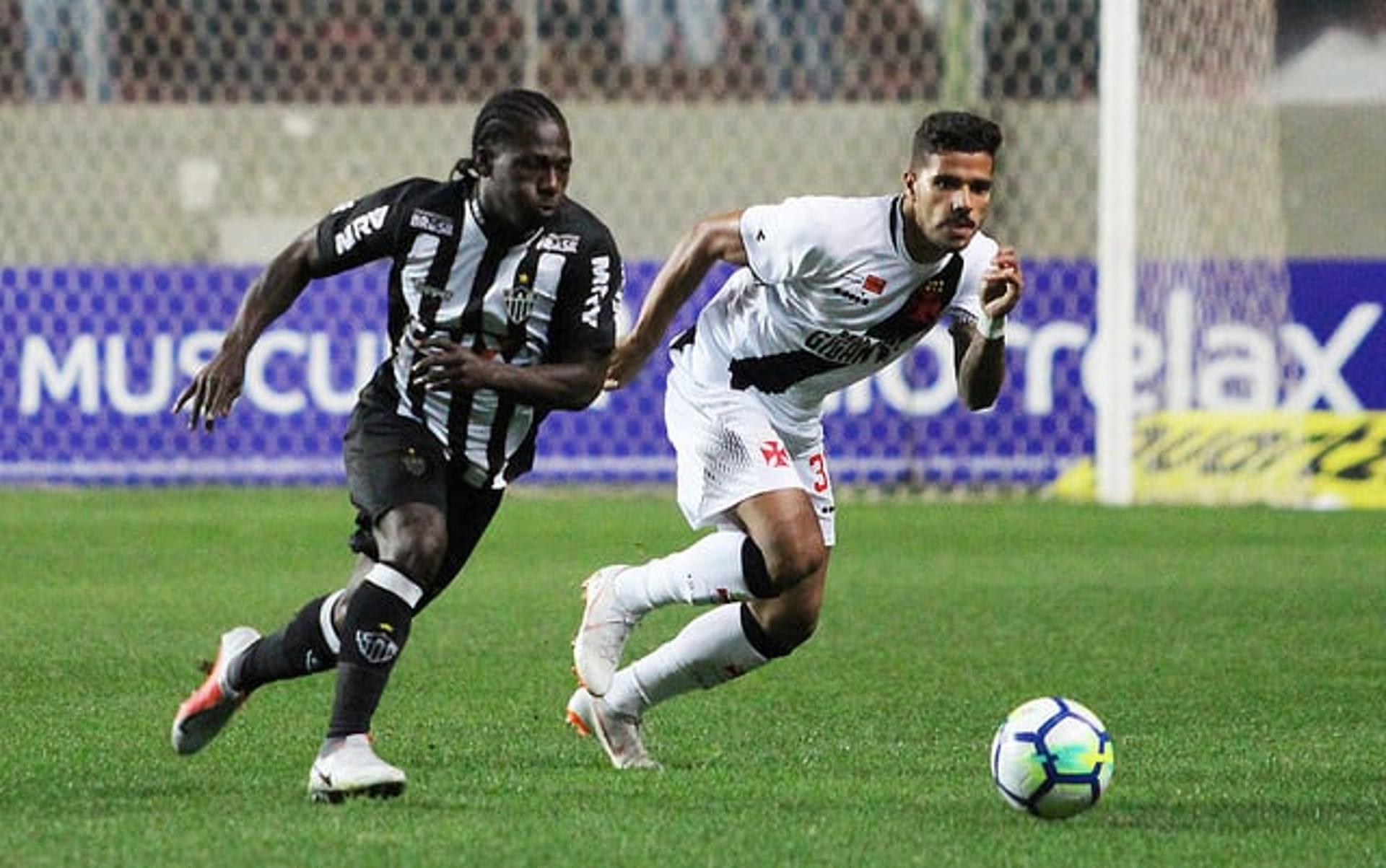 Atlético-MG e Vasco se enfrentaram nesta quinta-feira, em jogo válido pela 20ª rodada do Campeonato Brasileiro, na Arena Independência. Por pouco, o Galo não saiu de campo com um resultado positivo, já que Ricardo Oliveira acertou a trave após uma cabeçada no último lance da partida. O L! deu as notas para os atletas do alvinegro mineiro no duelo (Por João Mércio Gomes - jmercio@lancenet.com.br)