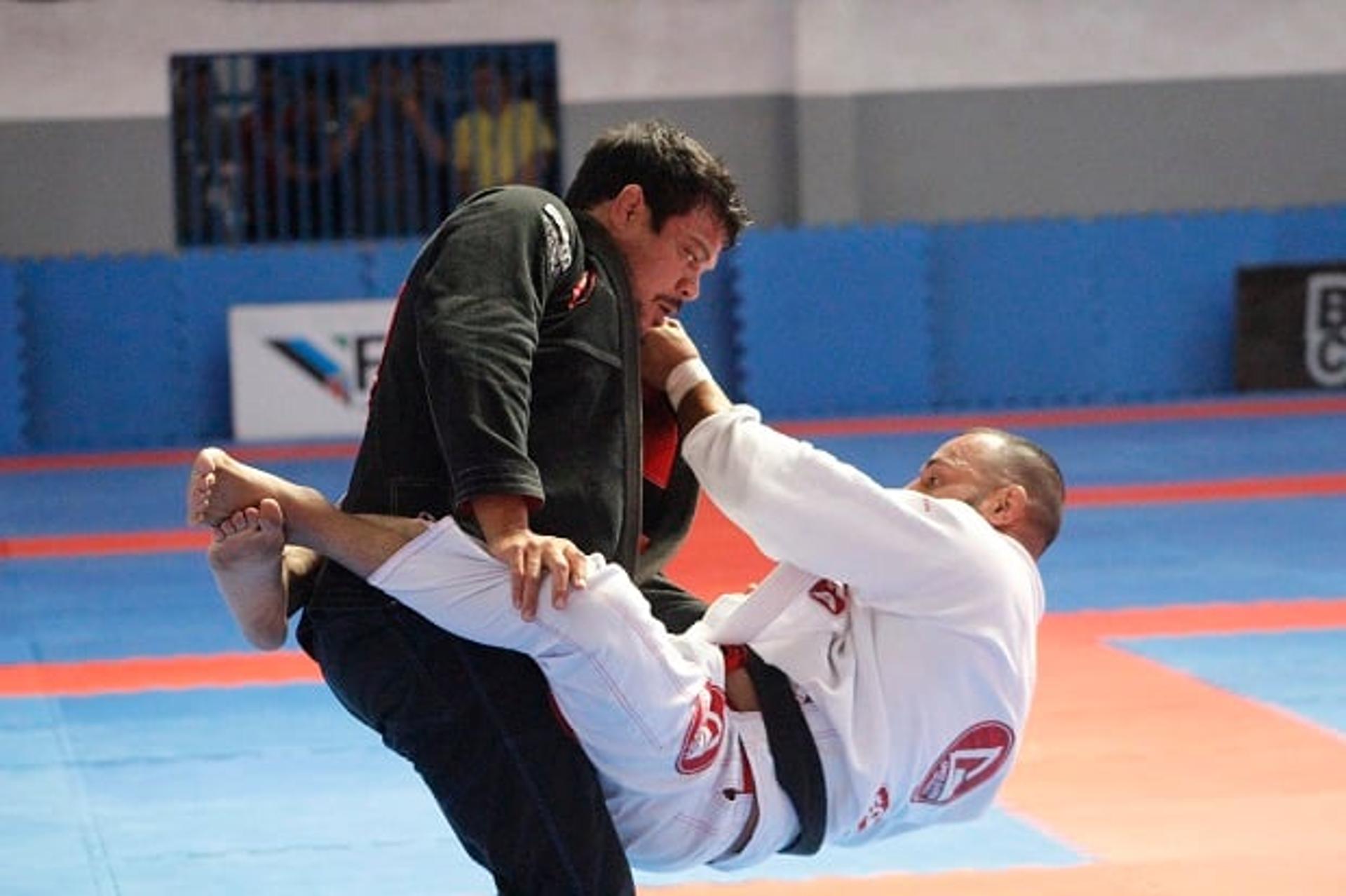 Brasileiro Centro-Oeste de Jiu-Jitsu contou com a presença de 800 lutadores, representando 40 equipes (Foto: Yasmin Soares)