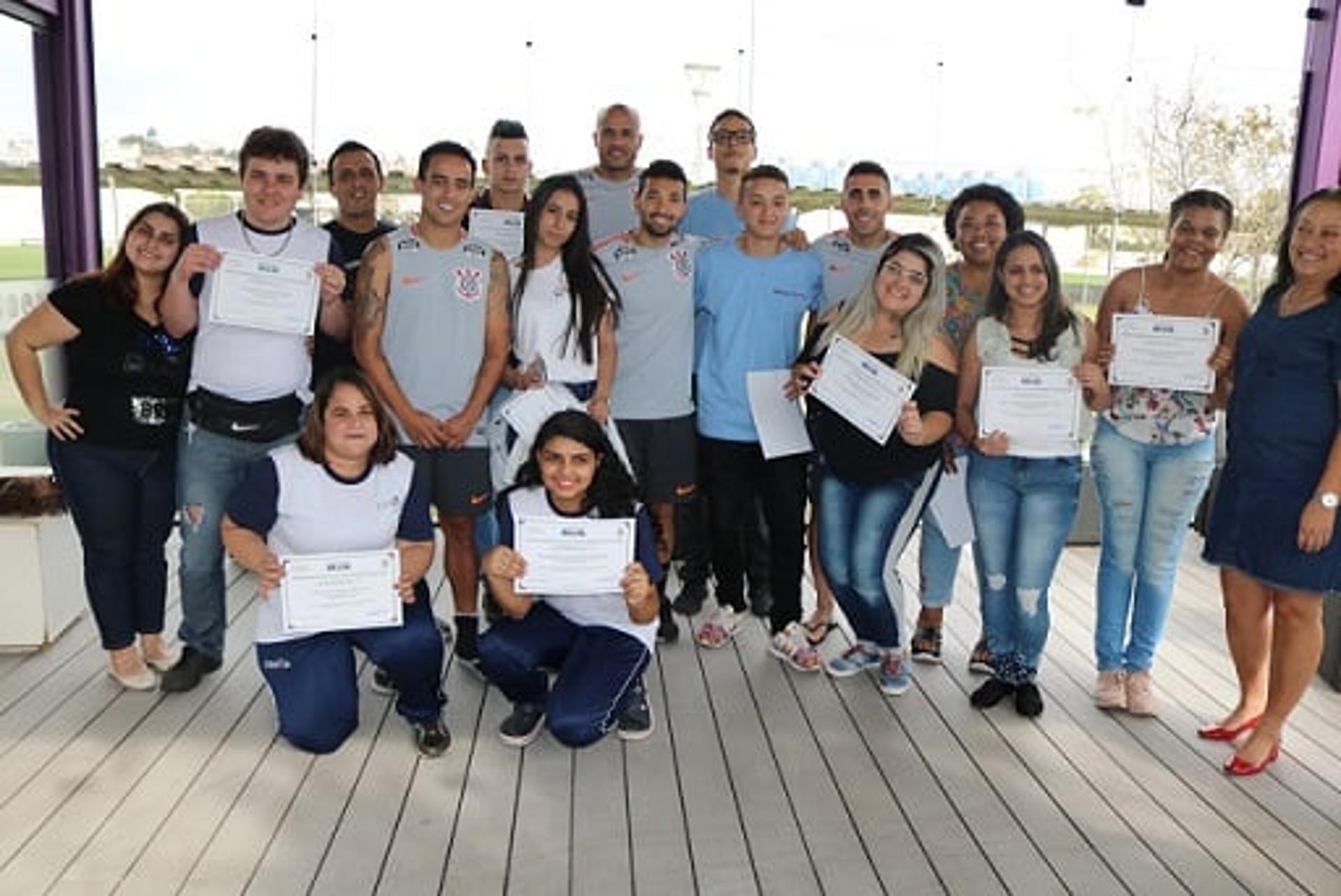 Corinthians e Universidade Brasil