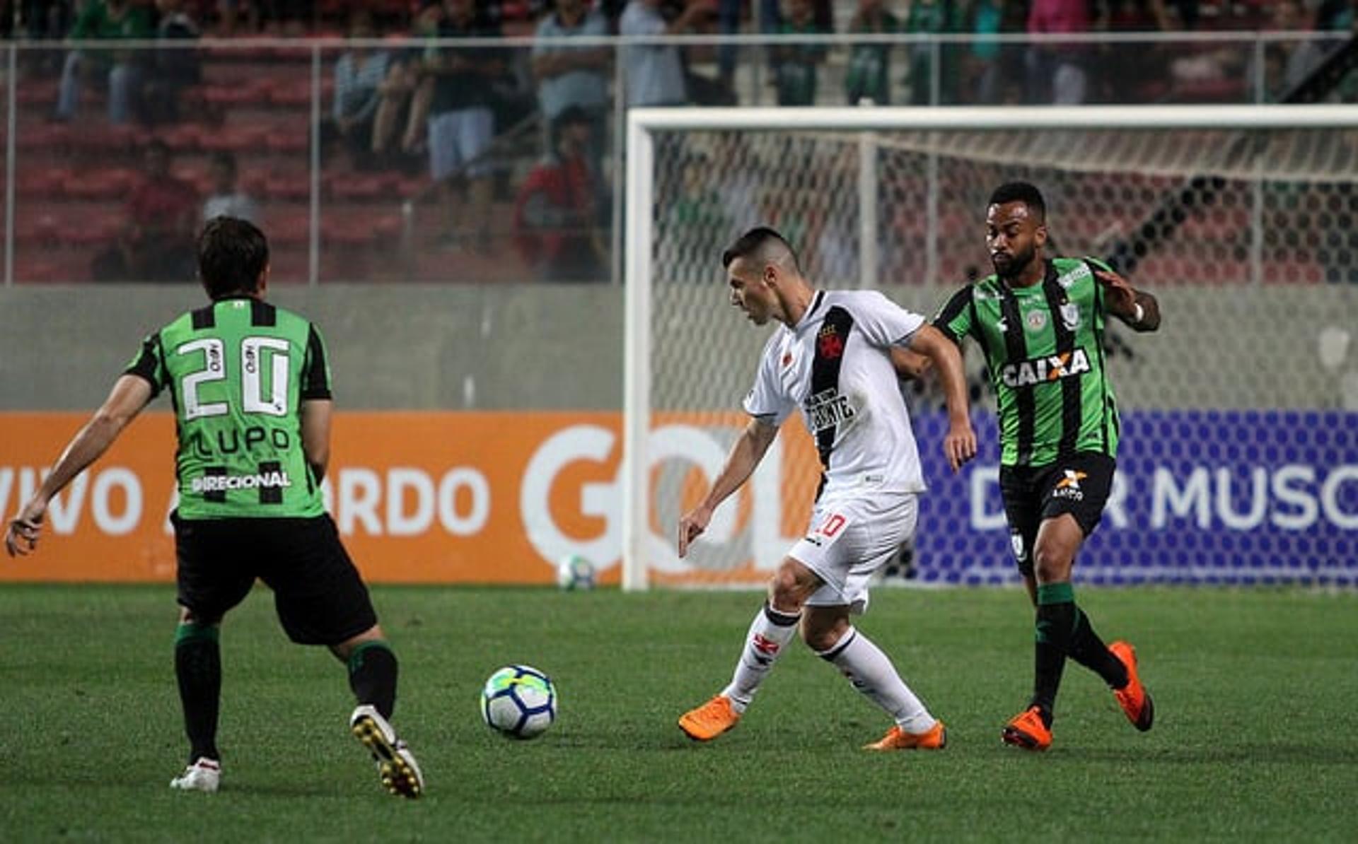 Confira a seguir a galeria especial do LANCE! com imagens da derrota do Vasco para o América-MG nesta quinta-feira