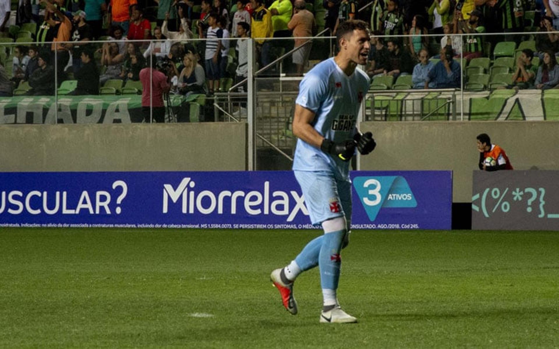 América-MG e Vasco se enfrentaram nesta quinta-feira, no Independência, em partida válida pela 23ª rodada do Campeonato Brasileiro. O resultado não foi positivo para o Cruzmaltino, que viu Alberto Valentim chegar a sua terceira derrota no comando após três jogos. Os destaques negativos ficam por conta de Martín Silva e Thiago Galhardo. O L! deu as notas para os atletas do Gigante da Colina (Por João Mércio Gomes - jmercio@lancenet.com.br)